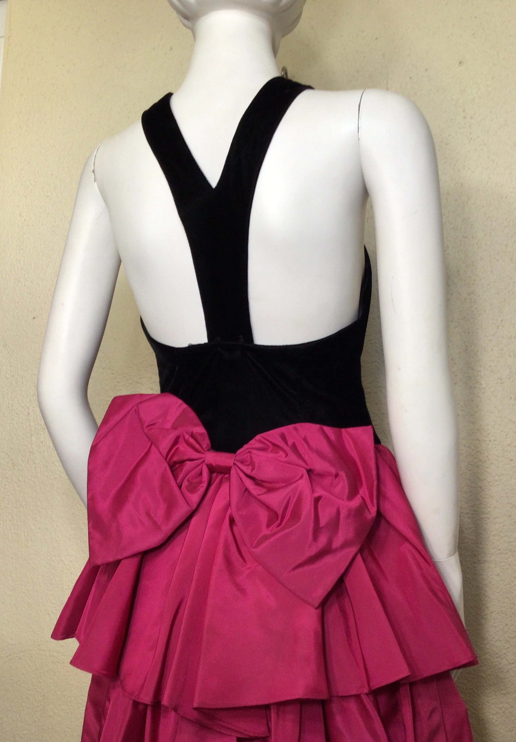 90s Black Velvet Pink Ruffled Cutout Back Mini Dress By Gunne Sax by Jessic Mcclintock - Image 5