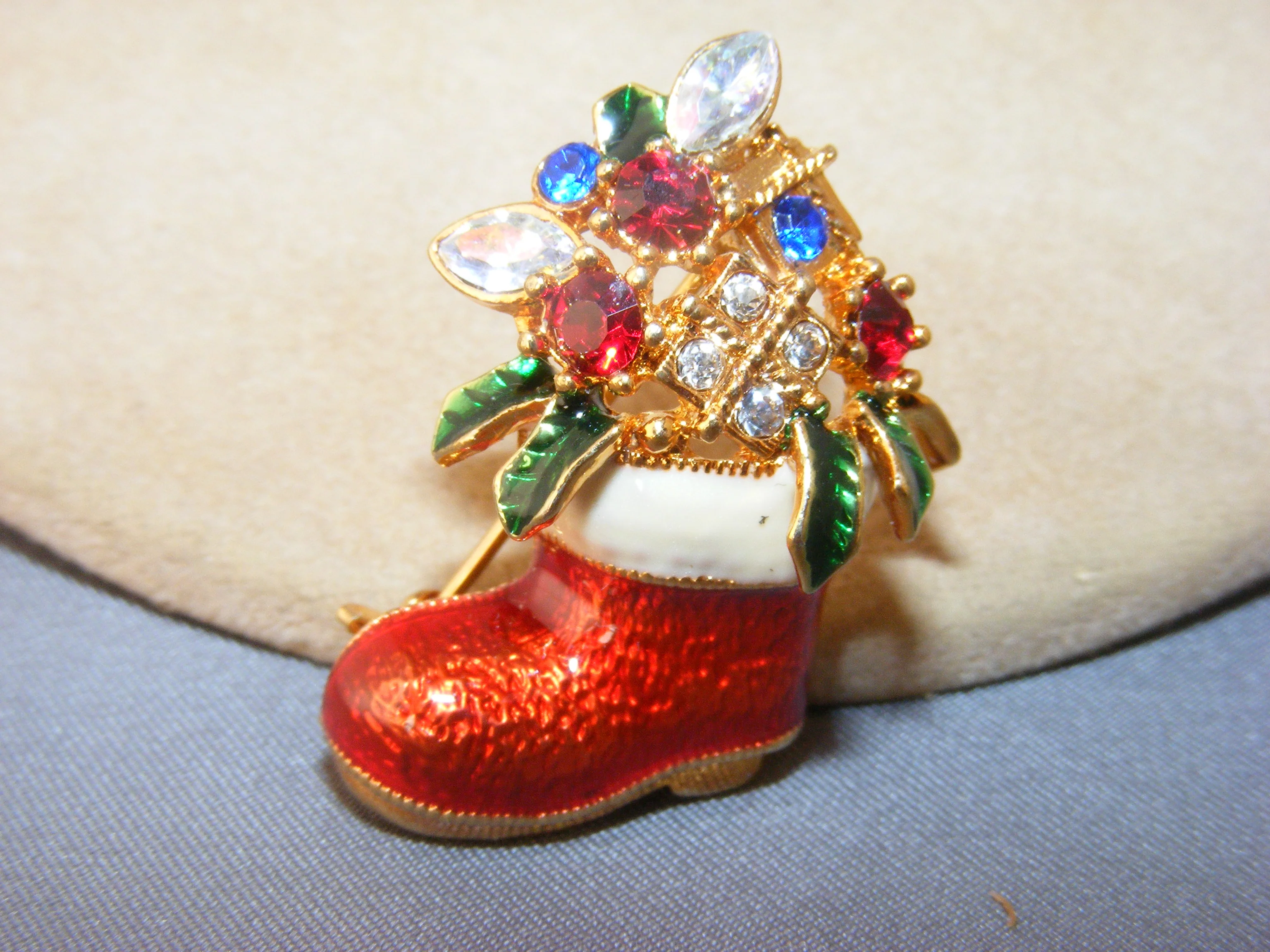 90s Christmas Pin Doggie In Red Boot Enameled By Gerry's - Image 3