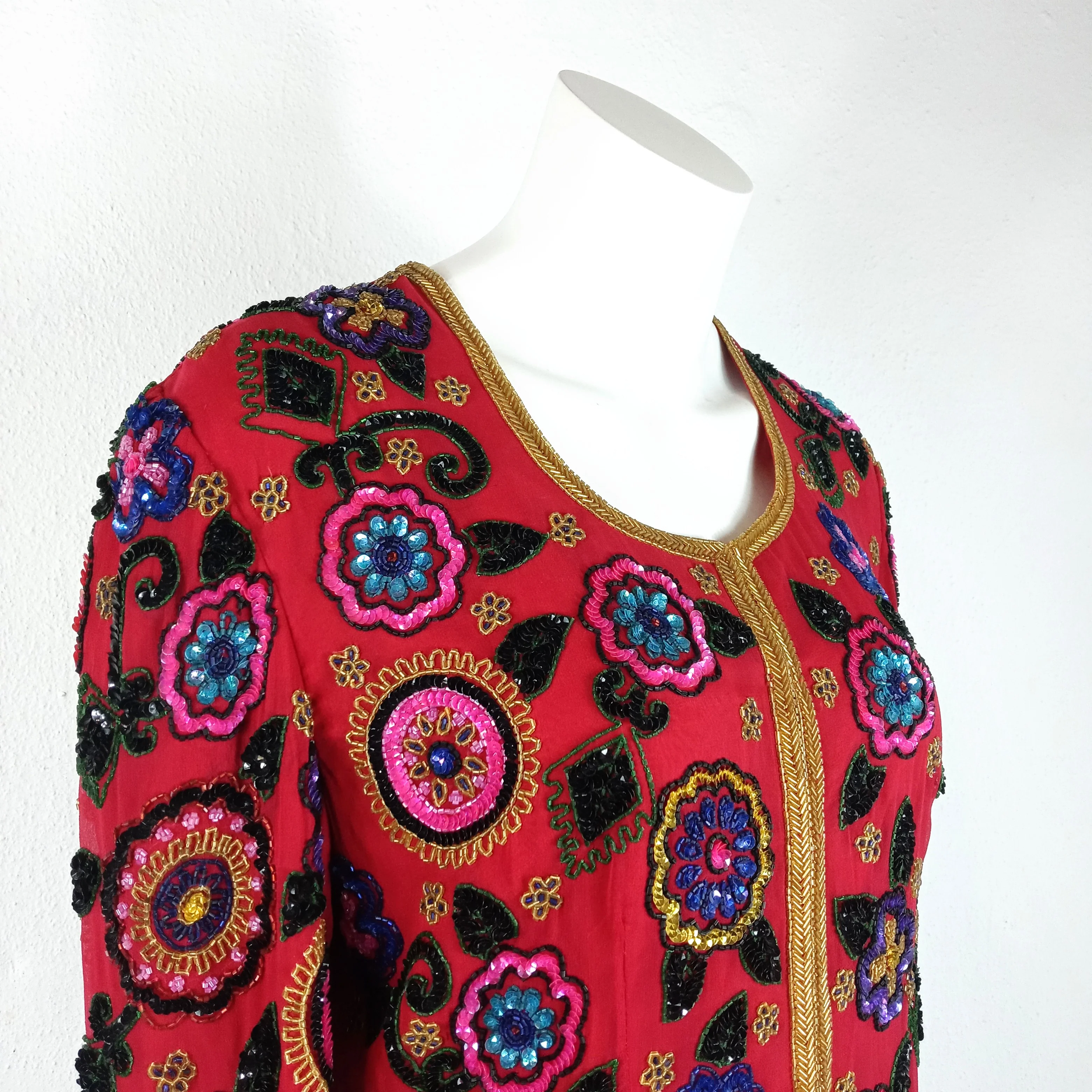 90s Colorful Floral Beaded Red Silk Eveningwear Jacket by  Della Roufogali - Image 3