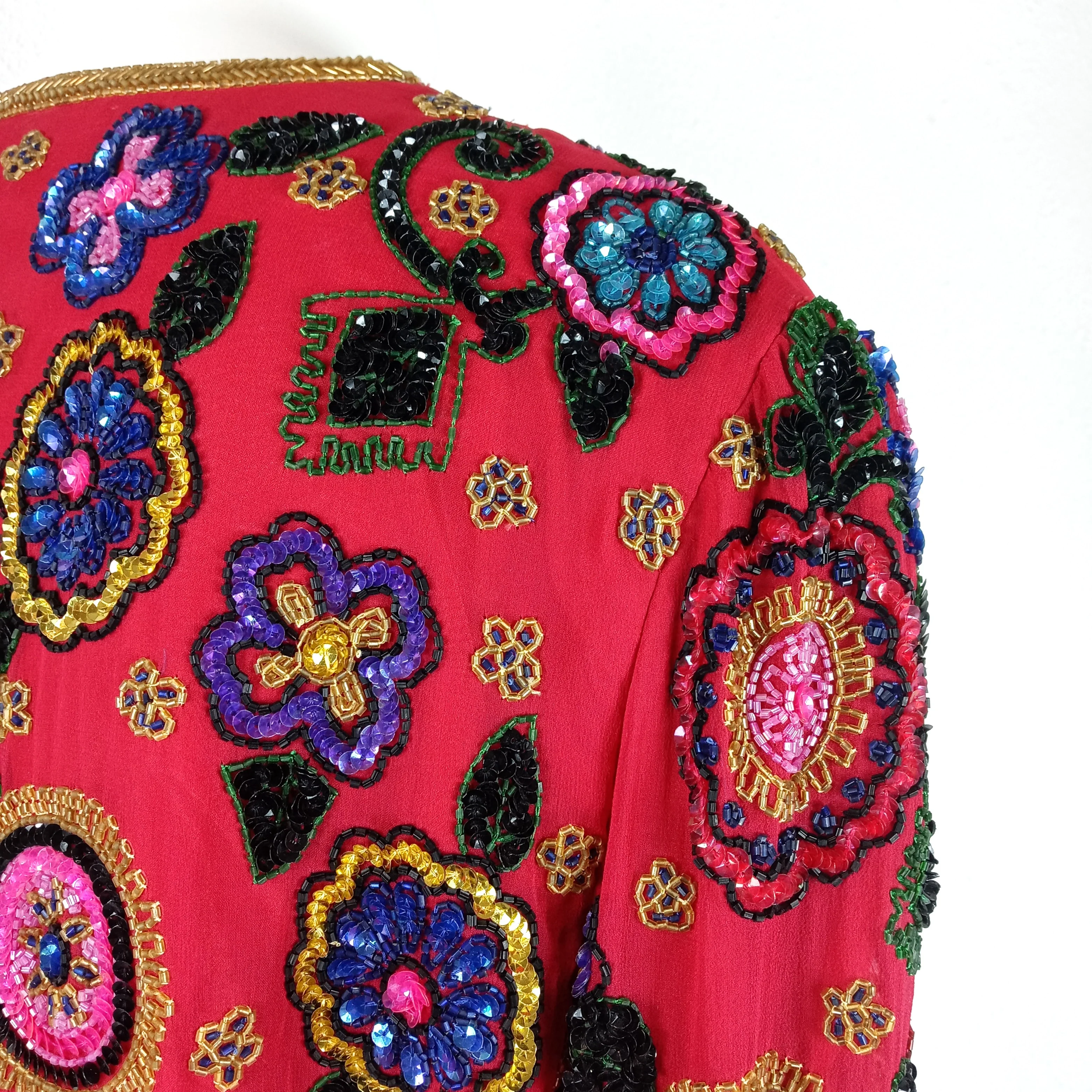 90s Colorful Floral Beaded Red Silk Eveningwear Jacket by  Della Roufogali - Image 4