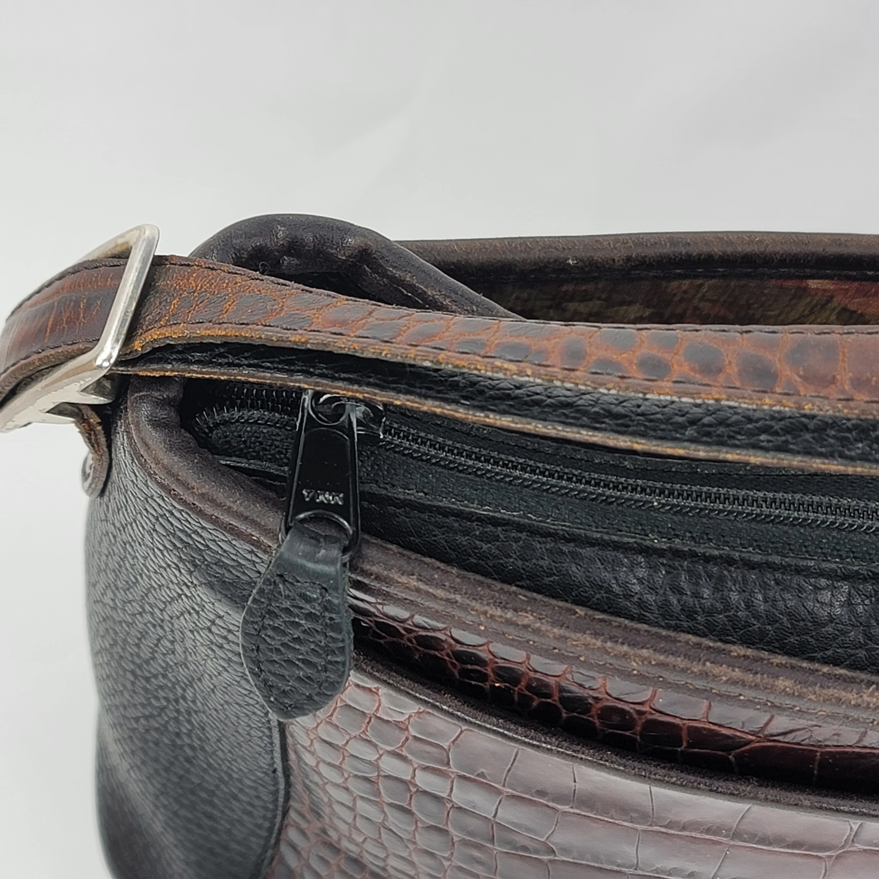90s Croc Embossed Pebbled Black Brown Leather Bag By Brighton - Image 11