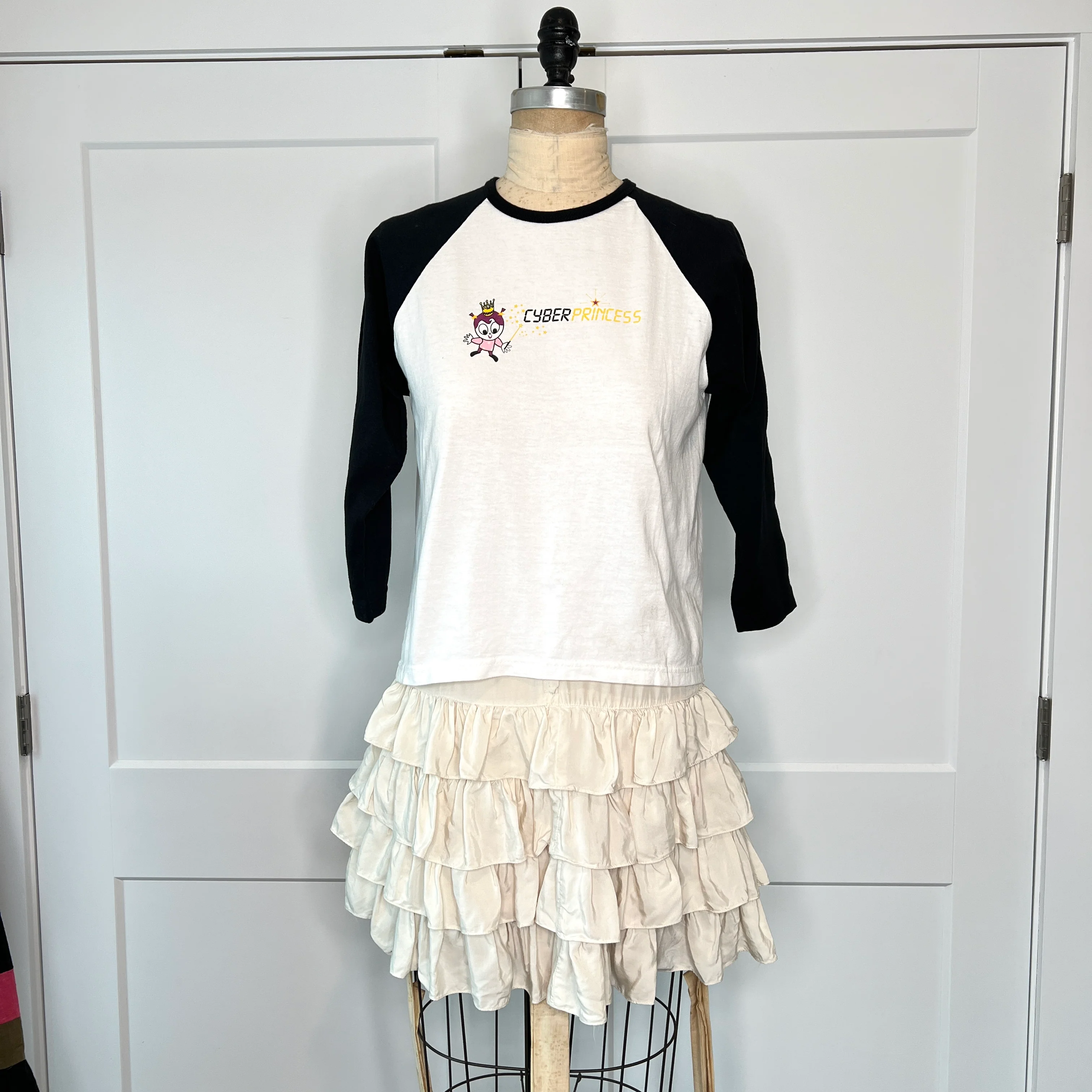 90s Cyber Princess Baseball Tee By Don't Panic! - Image 5