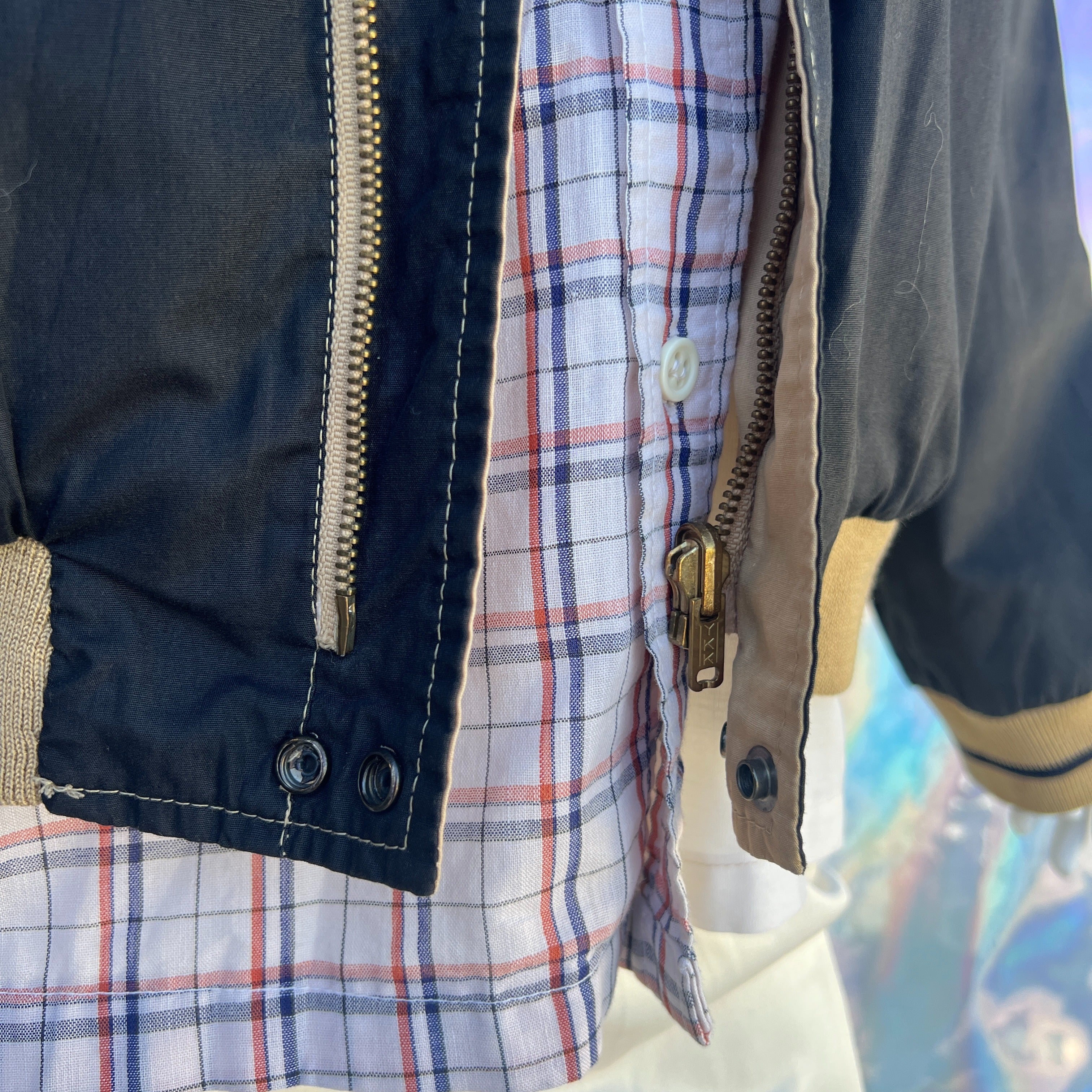 90s Dark Beige and Black Reversible Bomber Jacket by The Broadway - Image 10