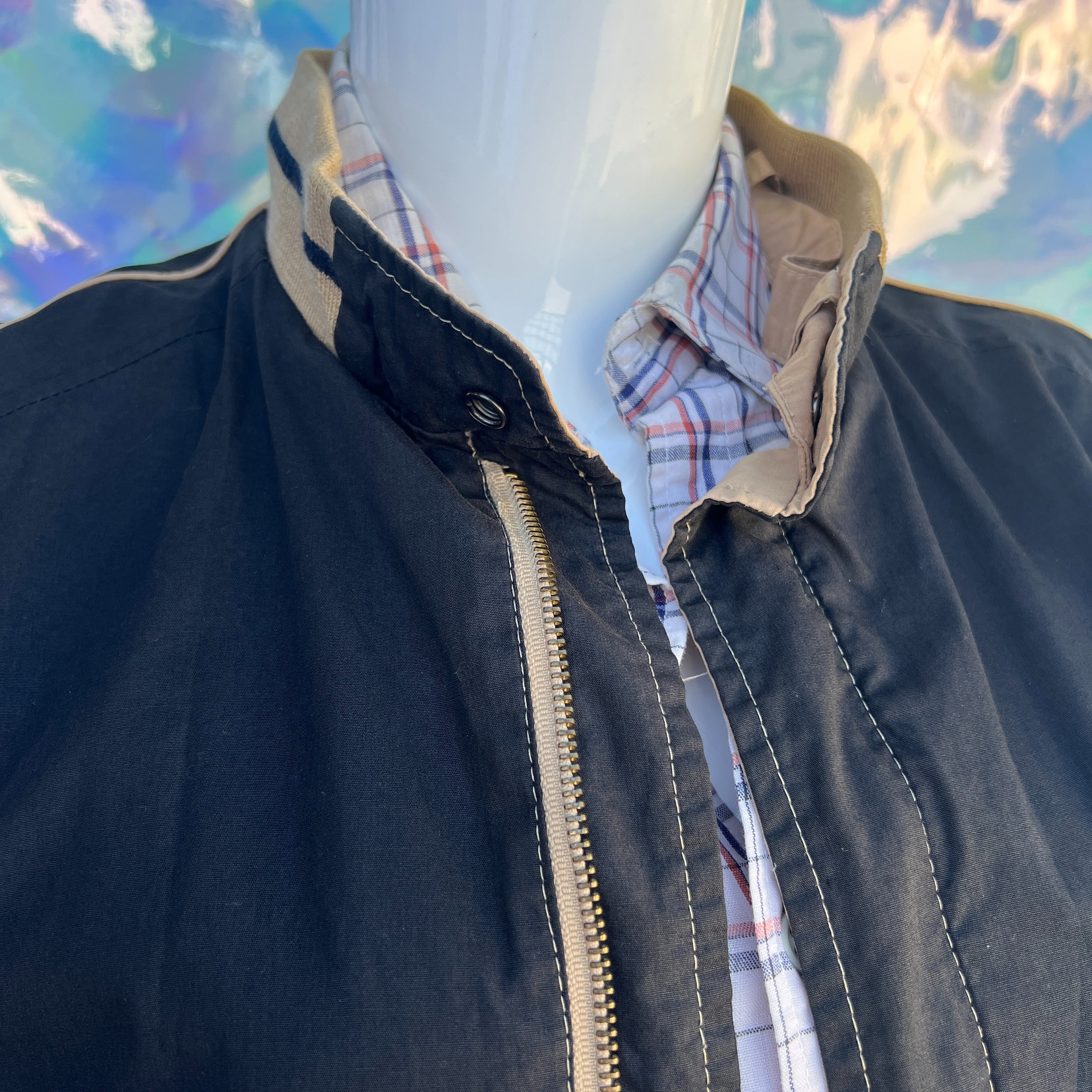 90s Dark Beige and Black Reversible Bomber Jacket by The Broadway - Image 7