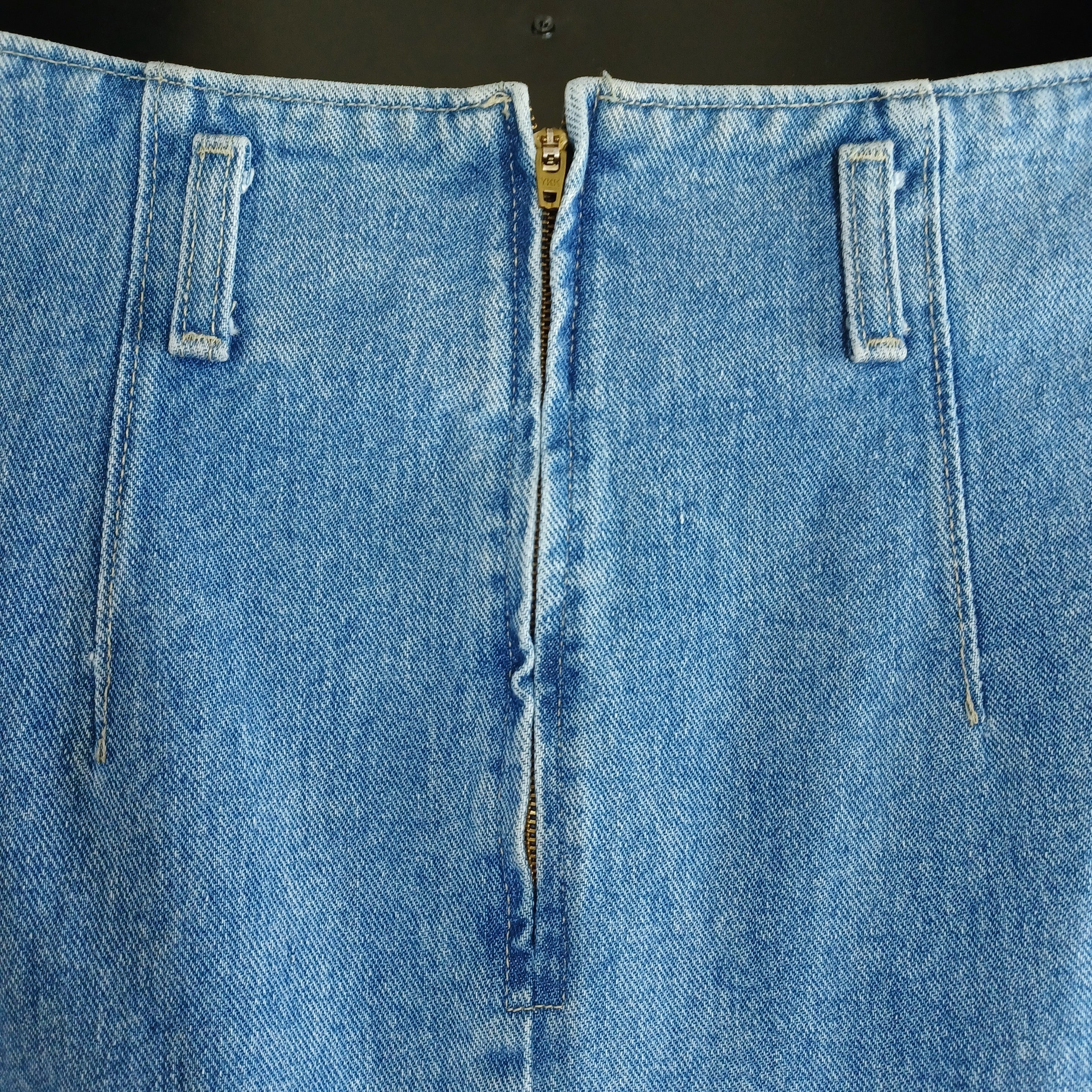 90s Denim Midi Skirt With Back Snaps By St. John's Bay - Image 4