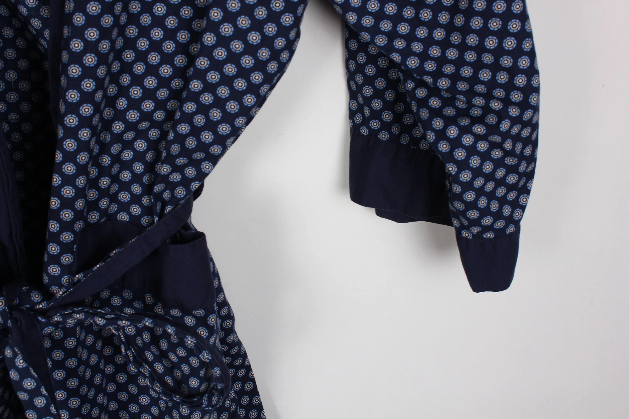 90s Era Covington Brand Men's Navy Dot Cotton Bath Robe One Size Fits Most by Covington - Image 3
