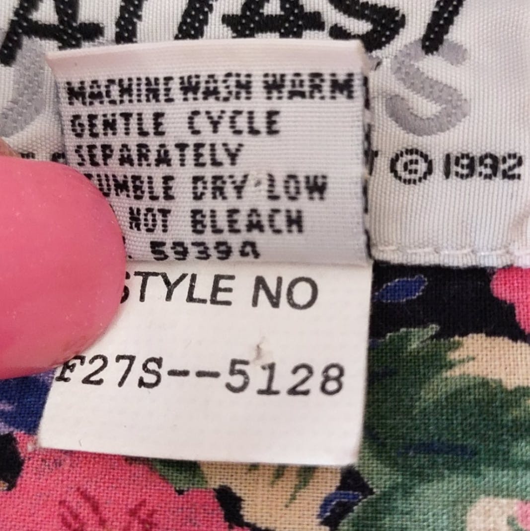 90's Floral Puff Sleeve Top by At Last Basics - Image 8