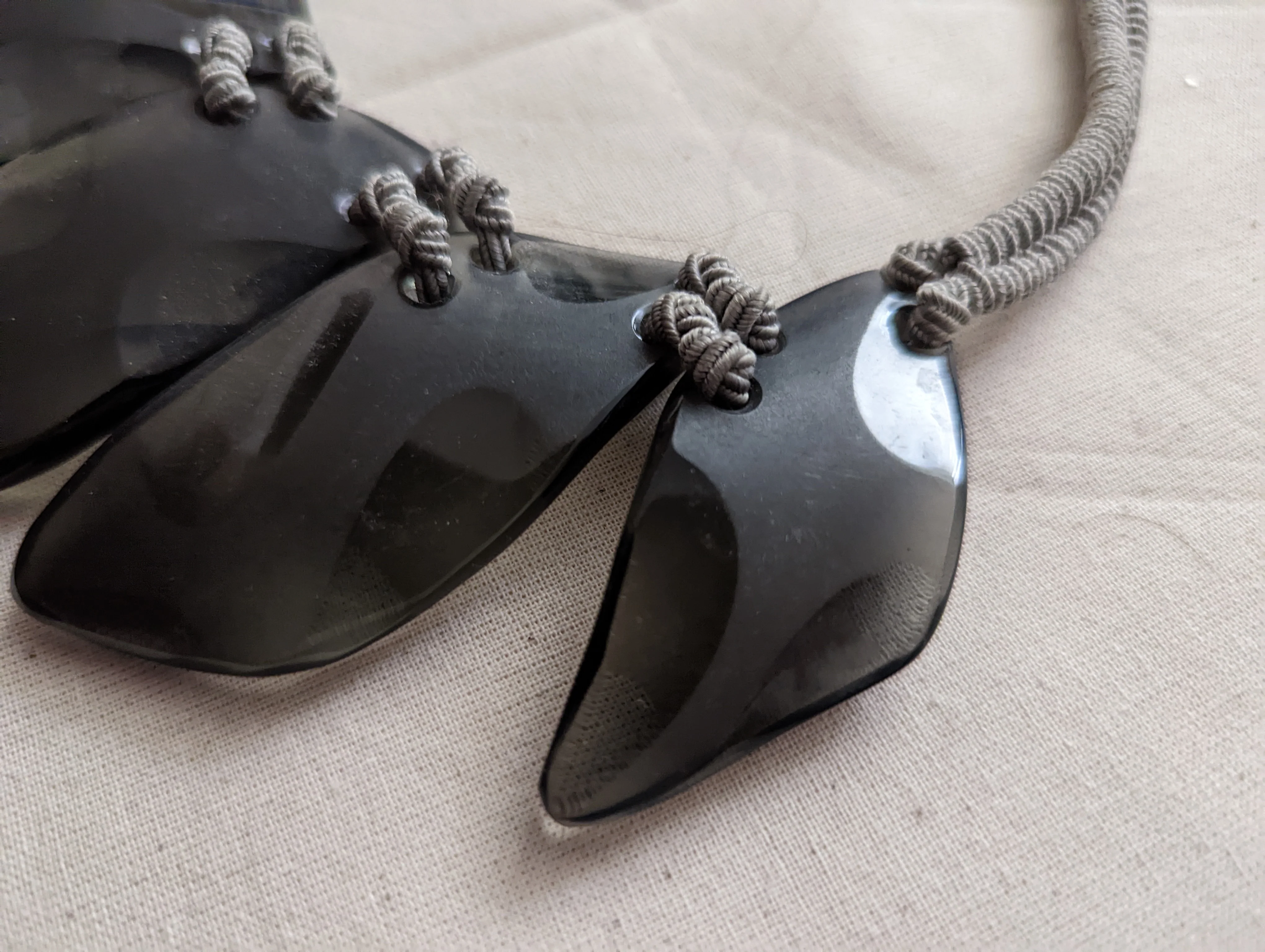 90s Geometric Collar Necklace - Image 3