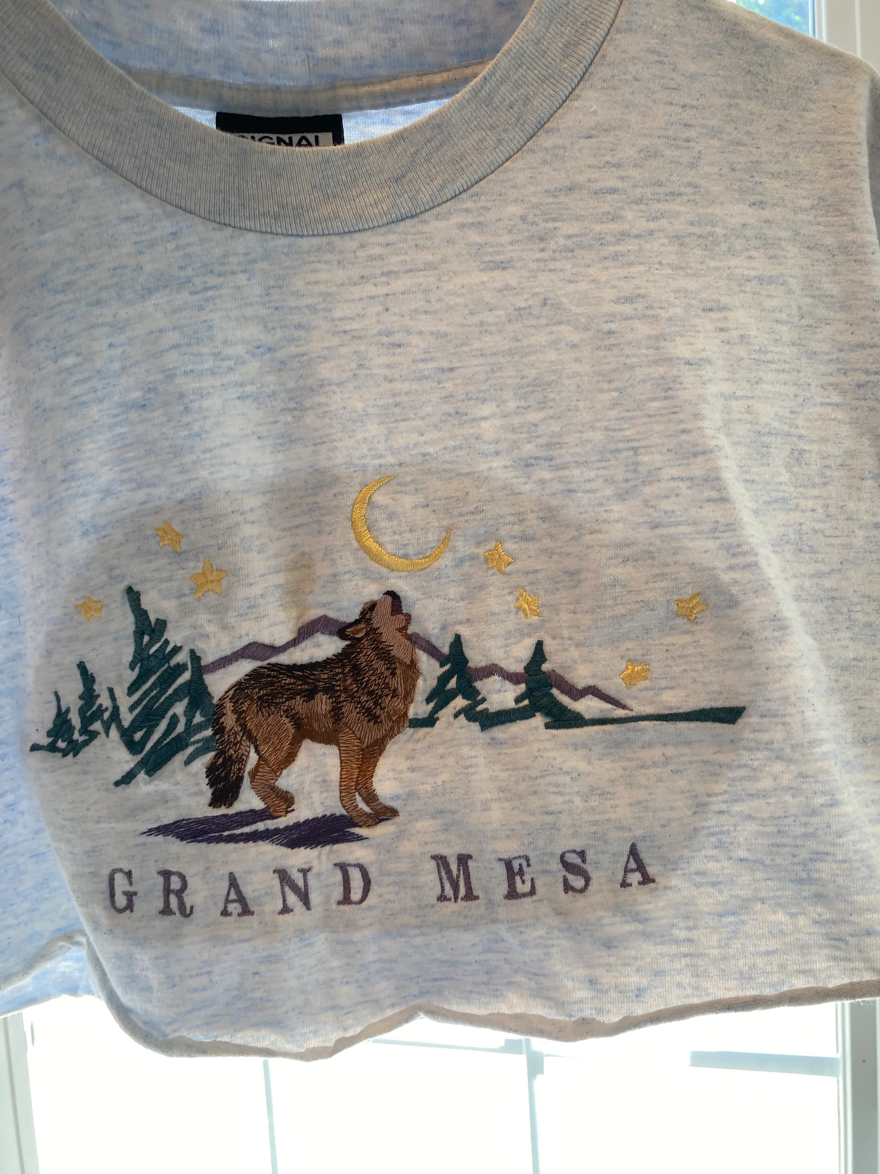 90s Grand Mesa Embroidered Wolf Crop Top Tee Shirt By Signal Sport - Image 6