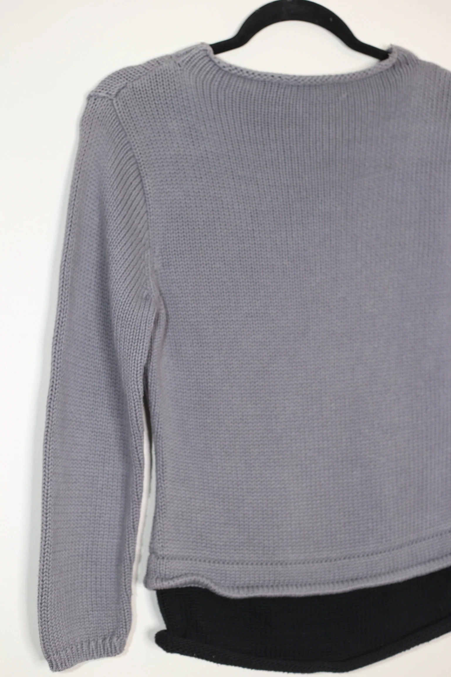 90s Gray And Black Knit Sweater With Double Layer Look - Image 6