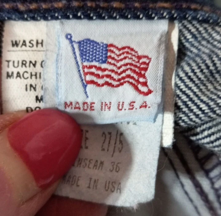 90s High Waisted Jeans Lots Of Detail On Waistline By Rocky Mountain Clothing Co - Image 8
