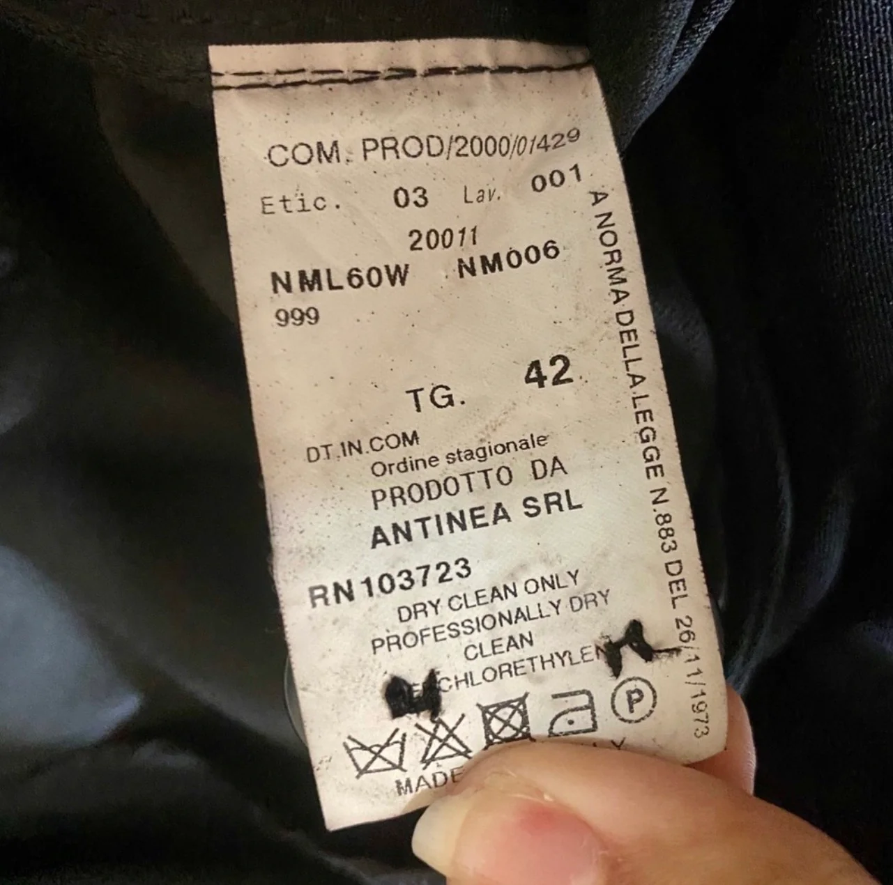 90s Italian Lightweight Black Trench Coat Coat Dress By Armani - Image 4