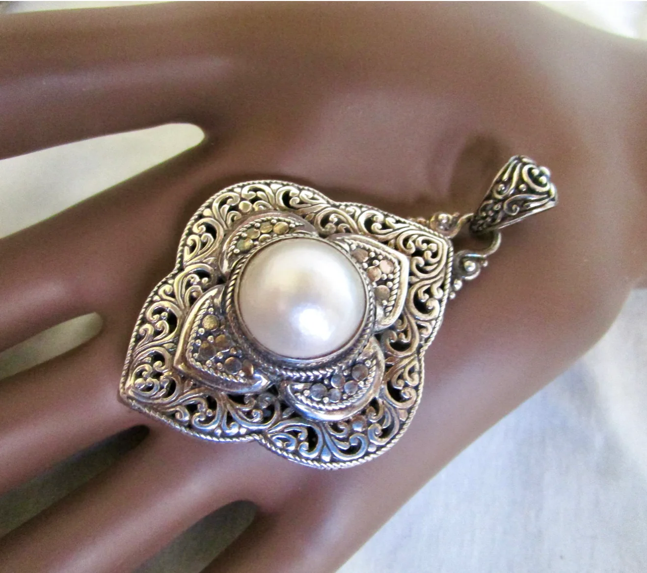 90s Large Bali Silver Pendant With Mabe Pearl Center By Sarda - Image 5