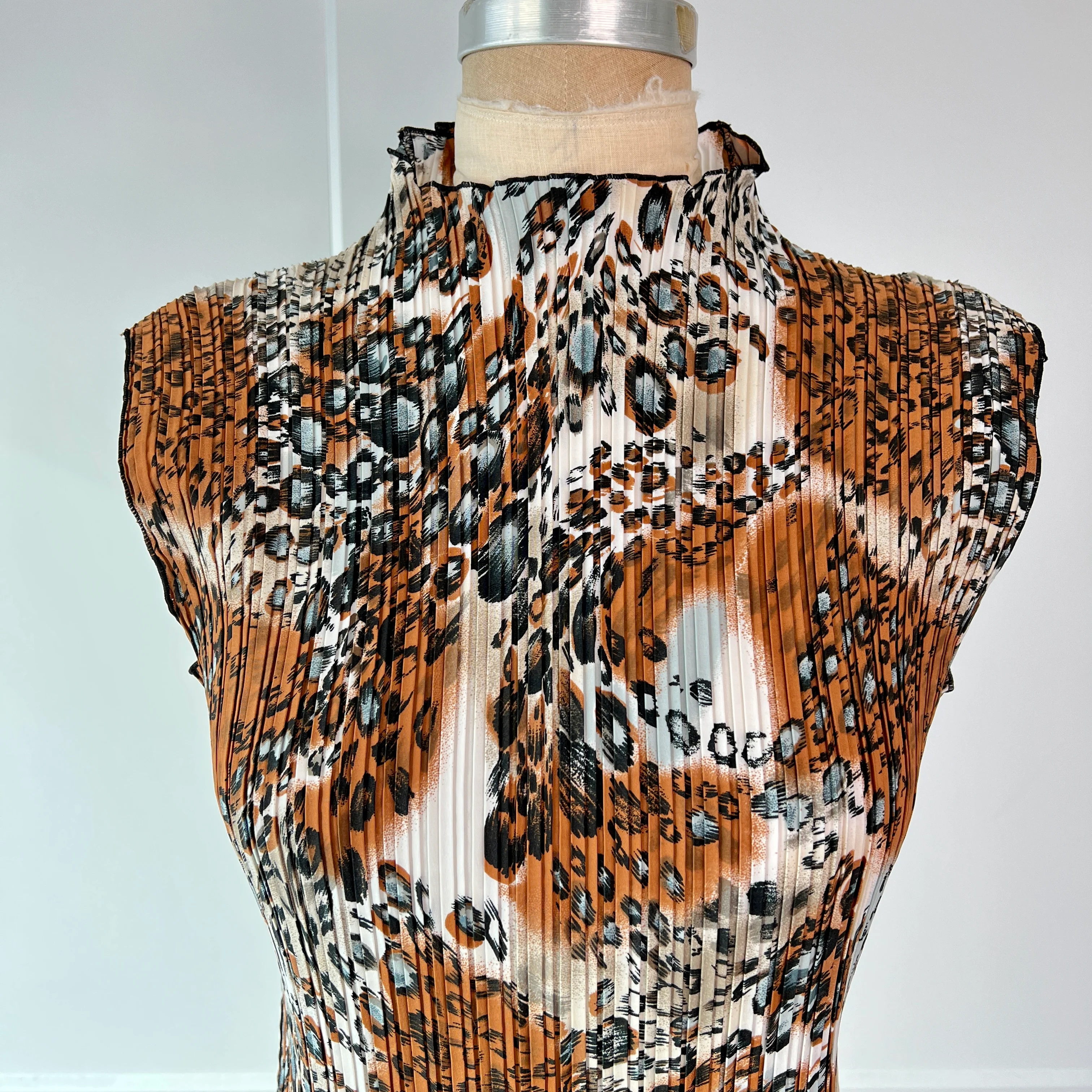 90s Micro Pleated Animal Print Blouse - Image 3