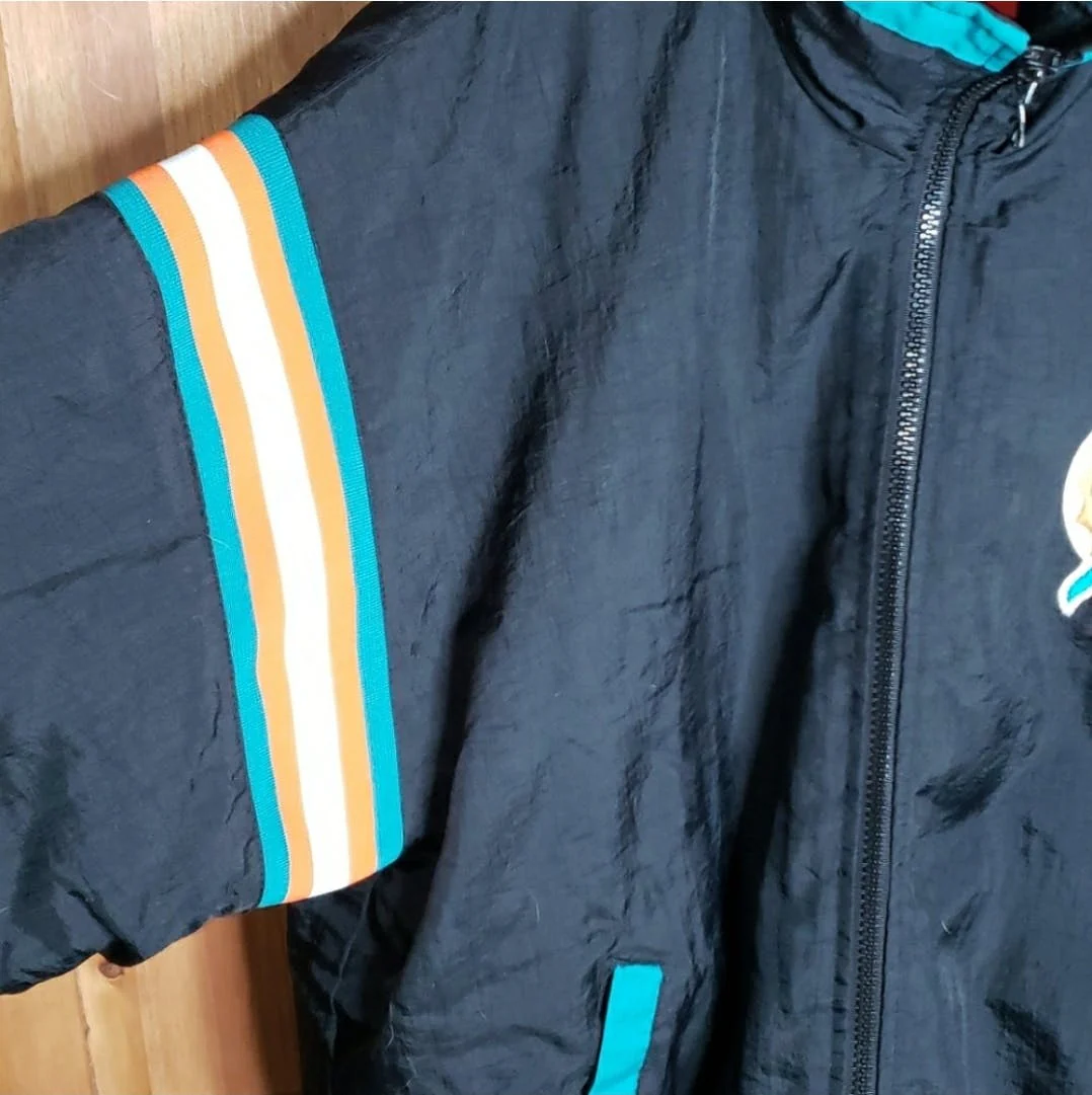 90's NFL Miami Dolphins Jacket by Pro Player - Image 9
