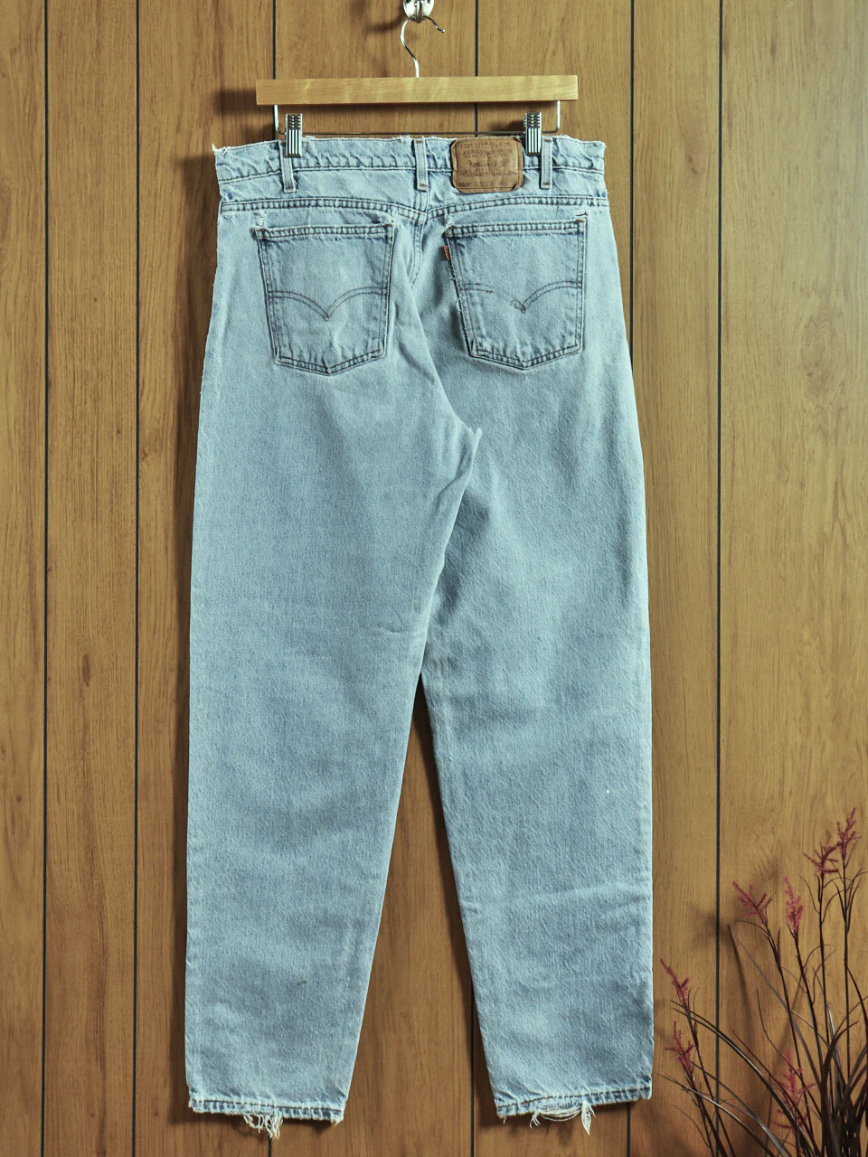 90s Orange Tab 550 Distressed Jeans - 36x32 By Levi's - Image 3