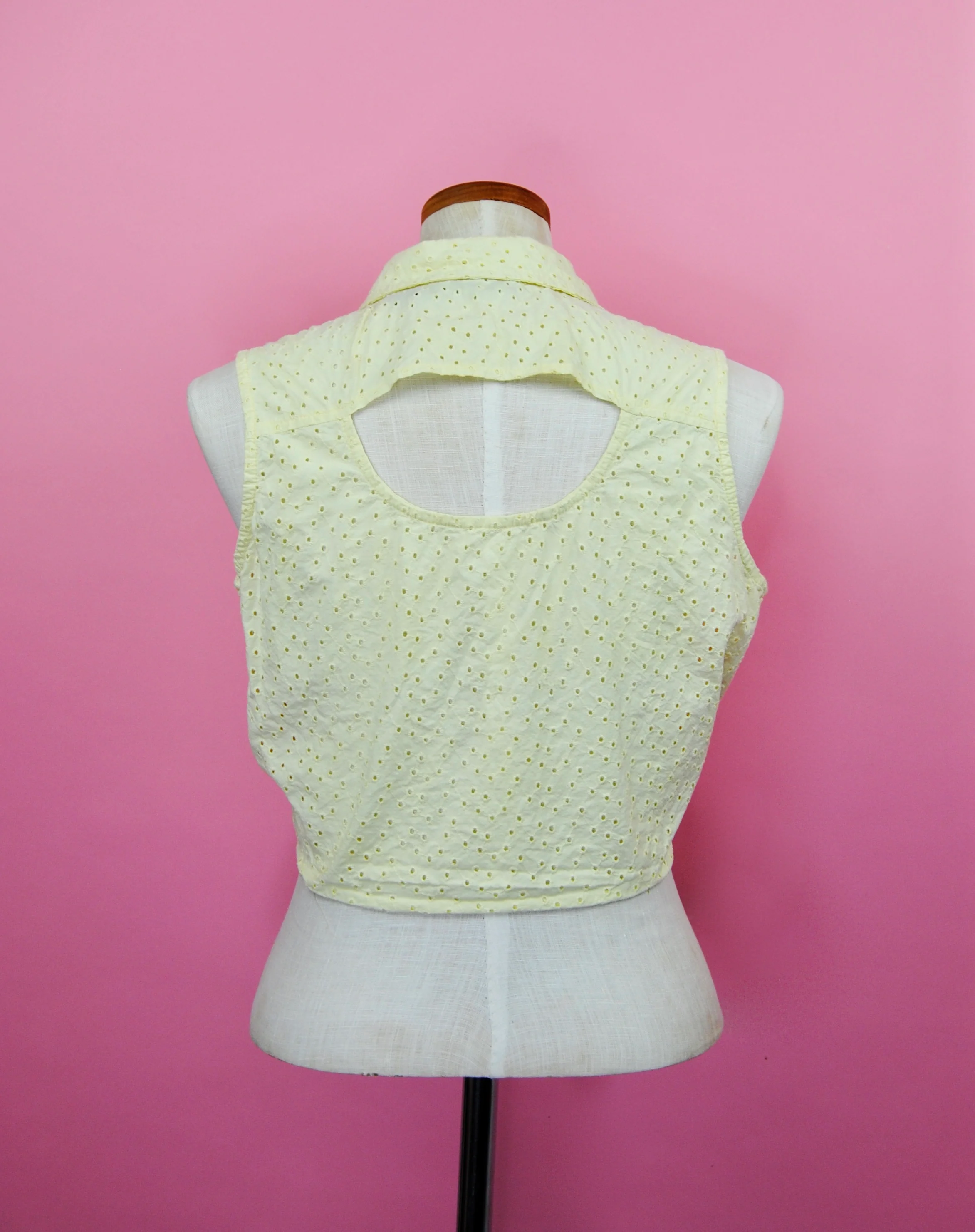 90s Pale Yellow Eyelet Crop Top By Speed Limit - Image 11