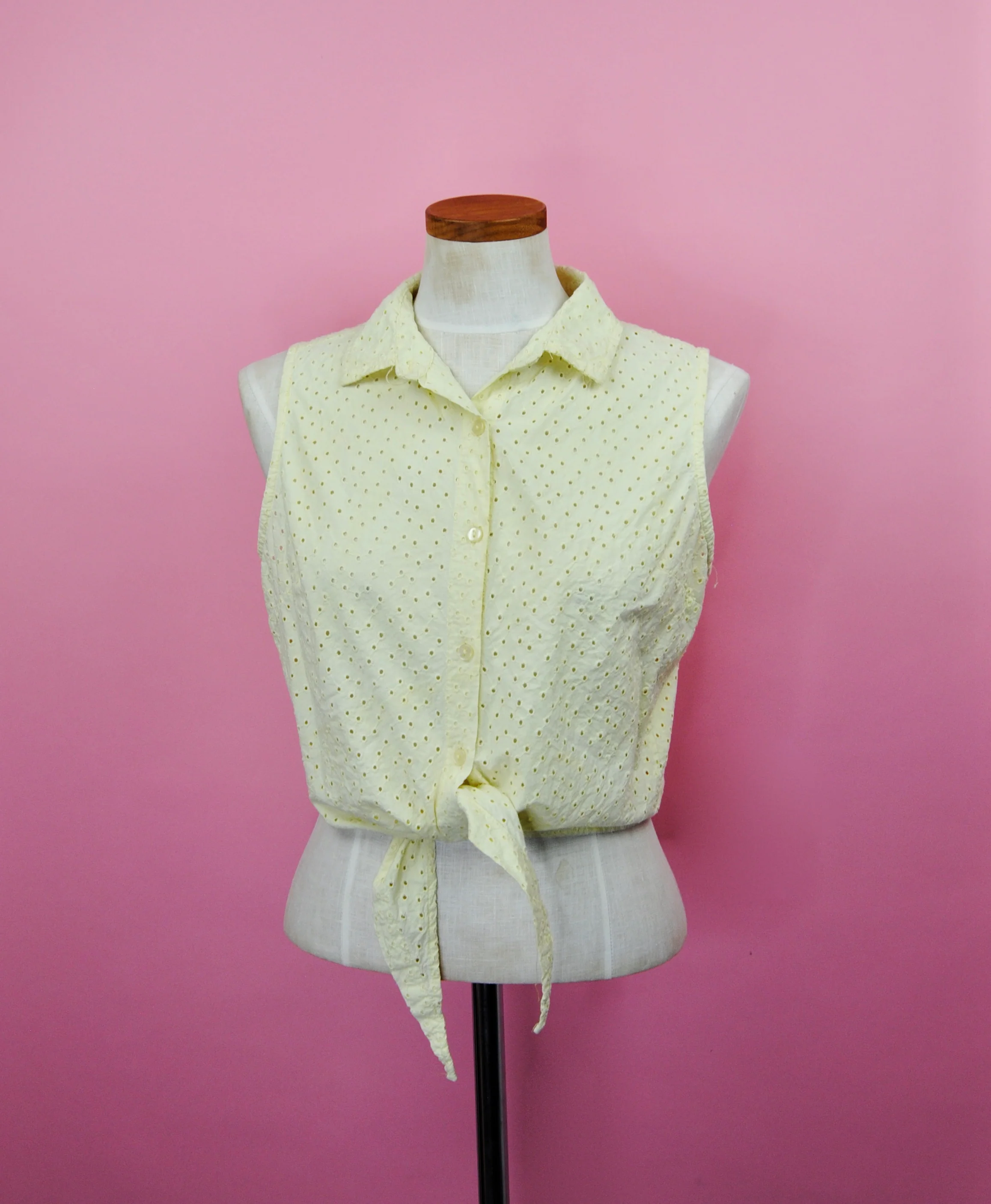 90s Pale Yellow Eyelet Crop Top By Speed Limit - Image 9