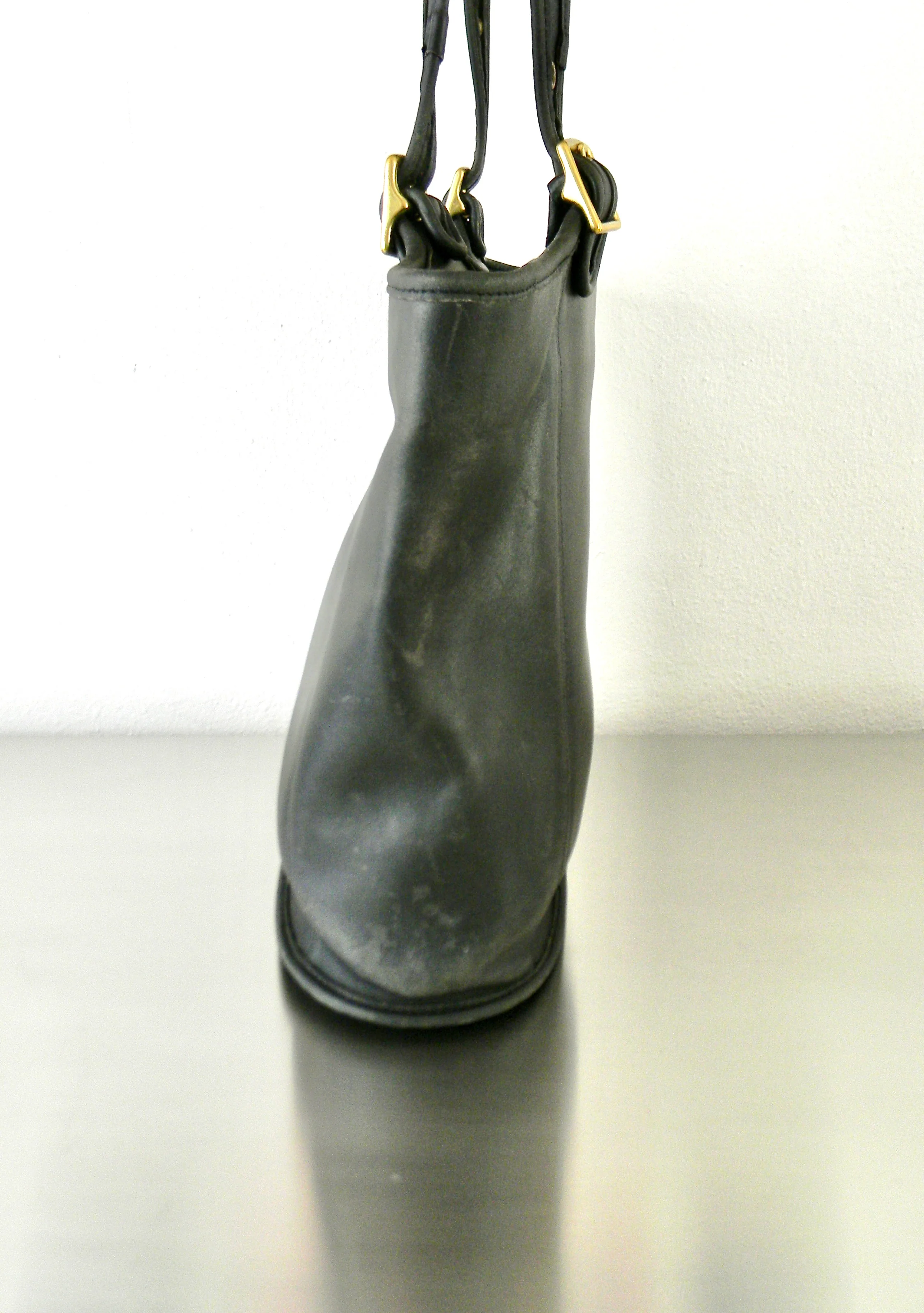 90s Refurbished Black Leather Legacy Large Shopper By Coach - Image 7