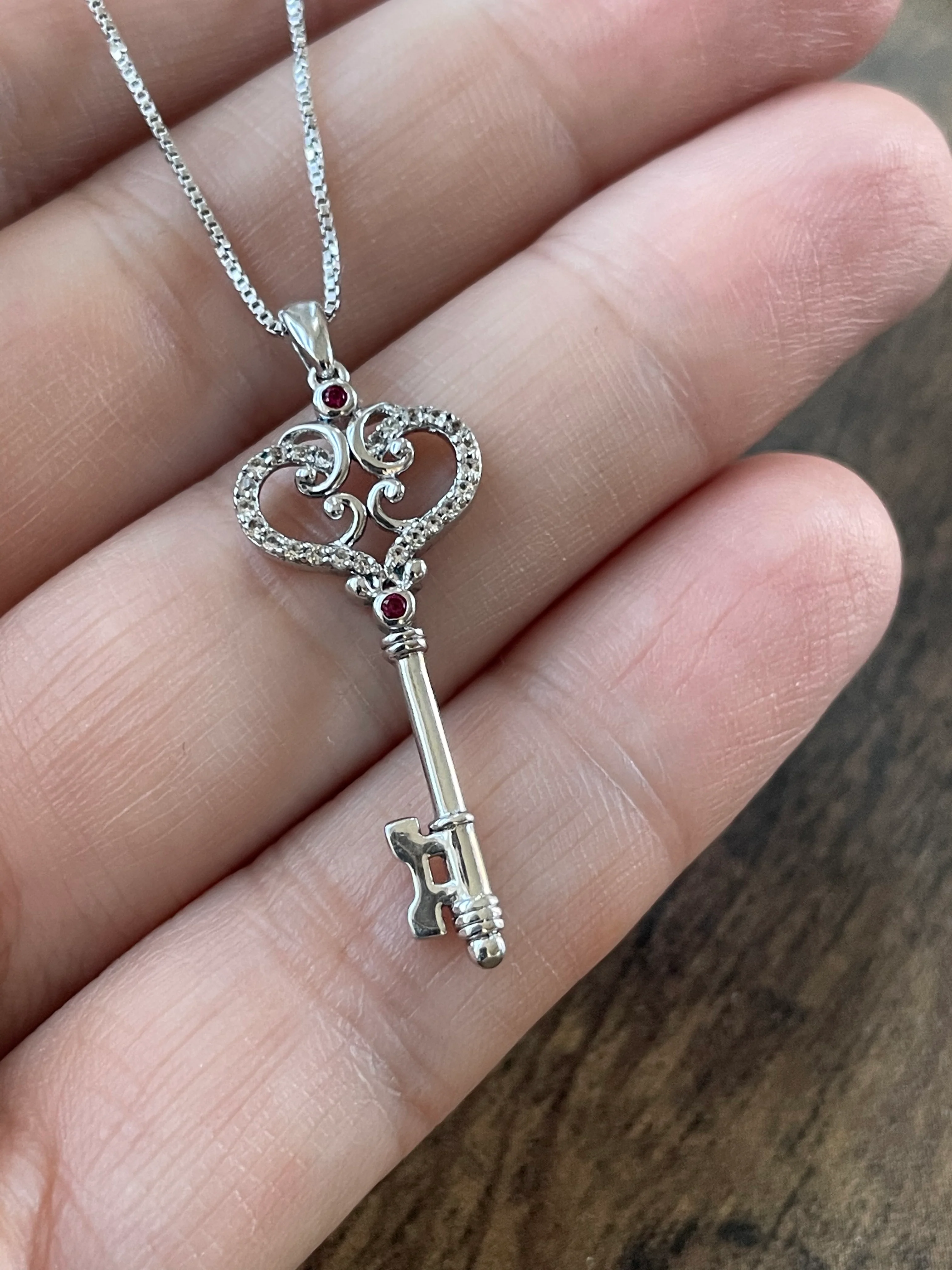 90s Sterling Chain With Garnet And Cz Key Pendant - Image 9