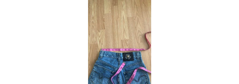 90s Straight Leg Wide Leg Jeans By Versace - Image 10