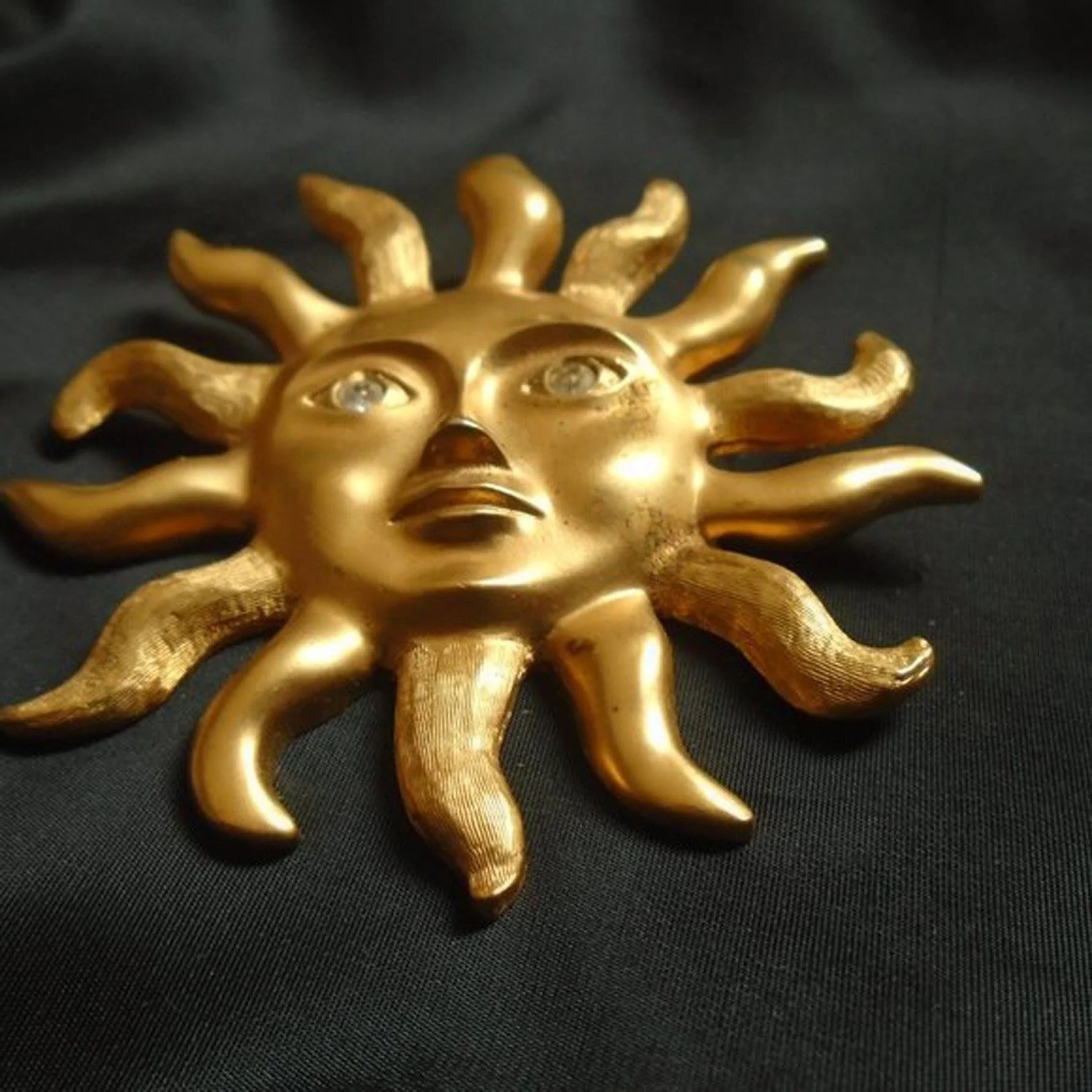 90s Sun Brooch Big Pin Pendant With Rhinestones By Avon - Image 4