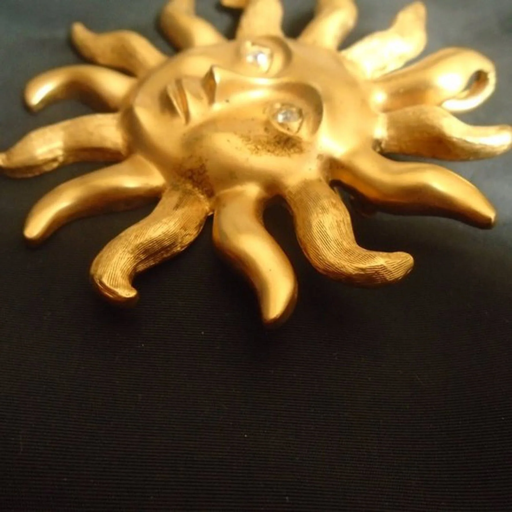 90s Sun Brooch Big Pin Pendant With Rhinestones By Avon - Image 5