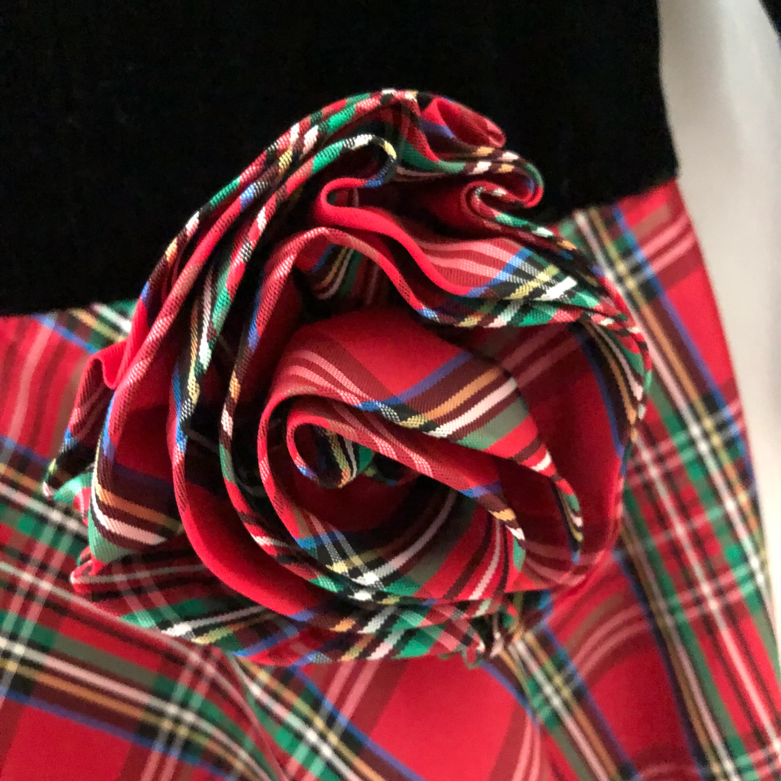 90s Velvet And Plaid Puff Sleeve Christmas Party Dress By Leslie Fay Evenings - Image 5