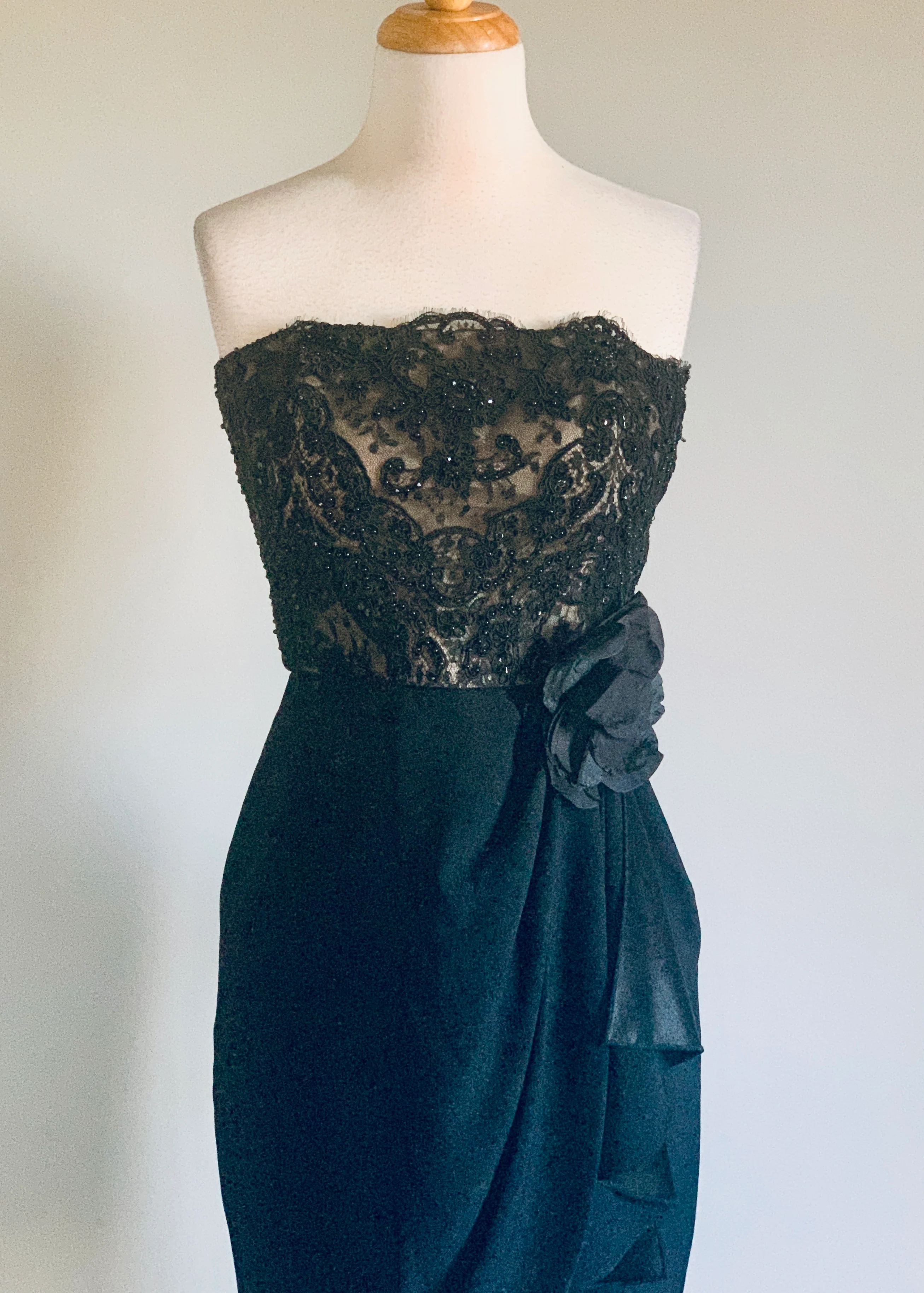 90s Victor Costa Black Strapless Evening Dress By Victor Costa - Image 8