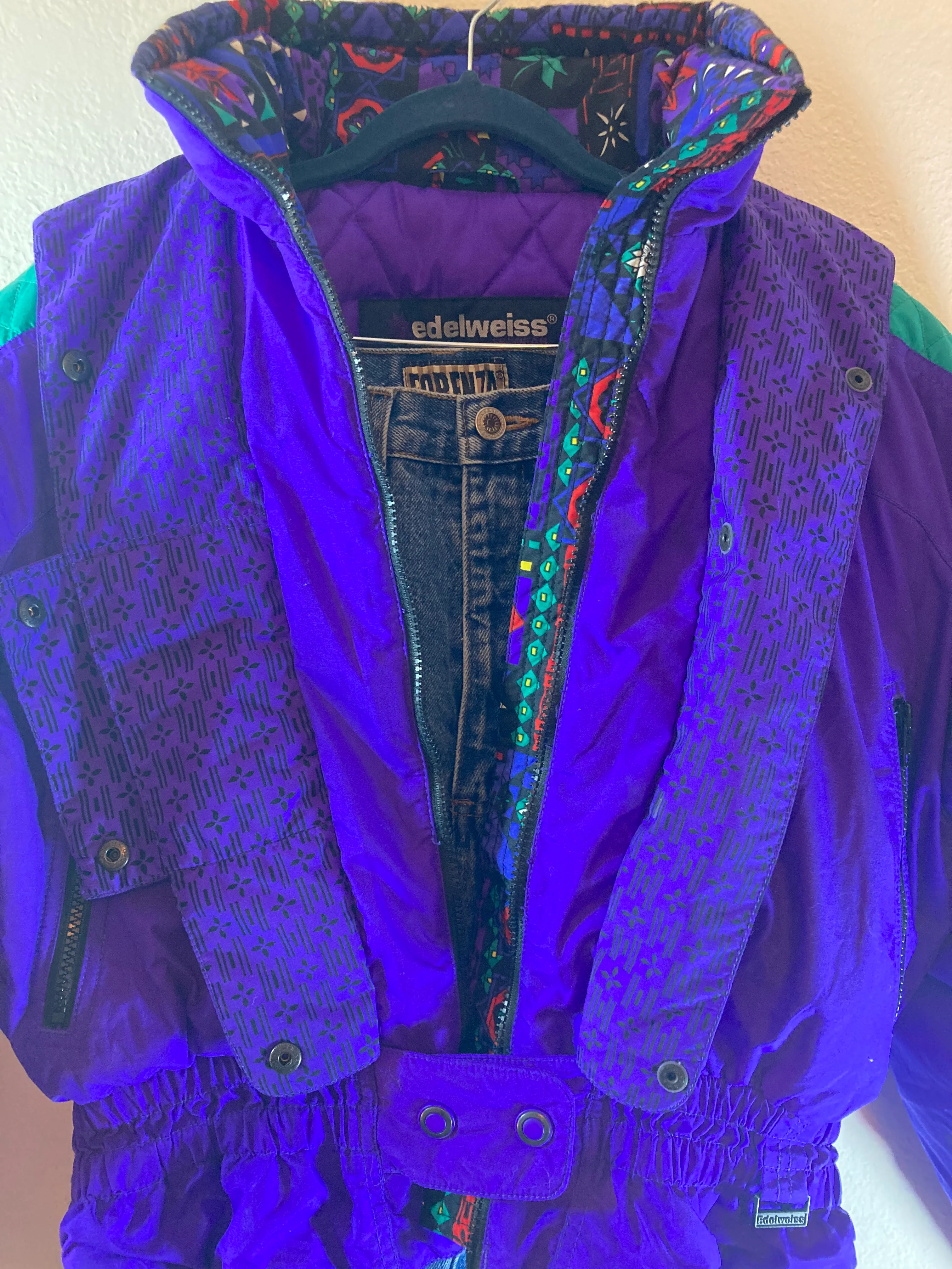 90s Vintage Eidelweiss Women's Puffer Jacket by Eidelweiss - Image 4