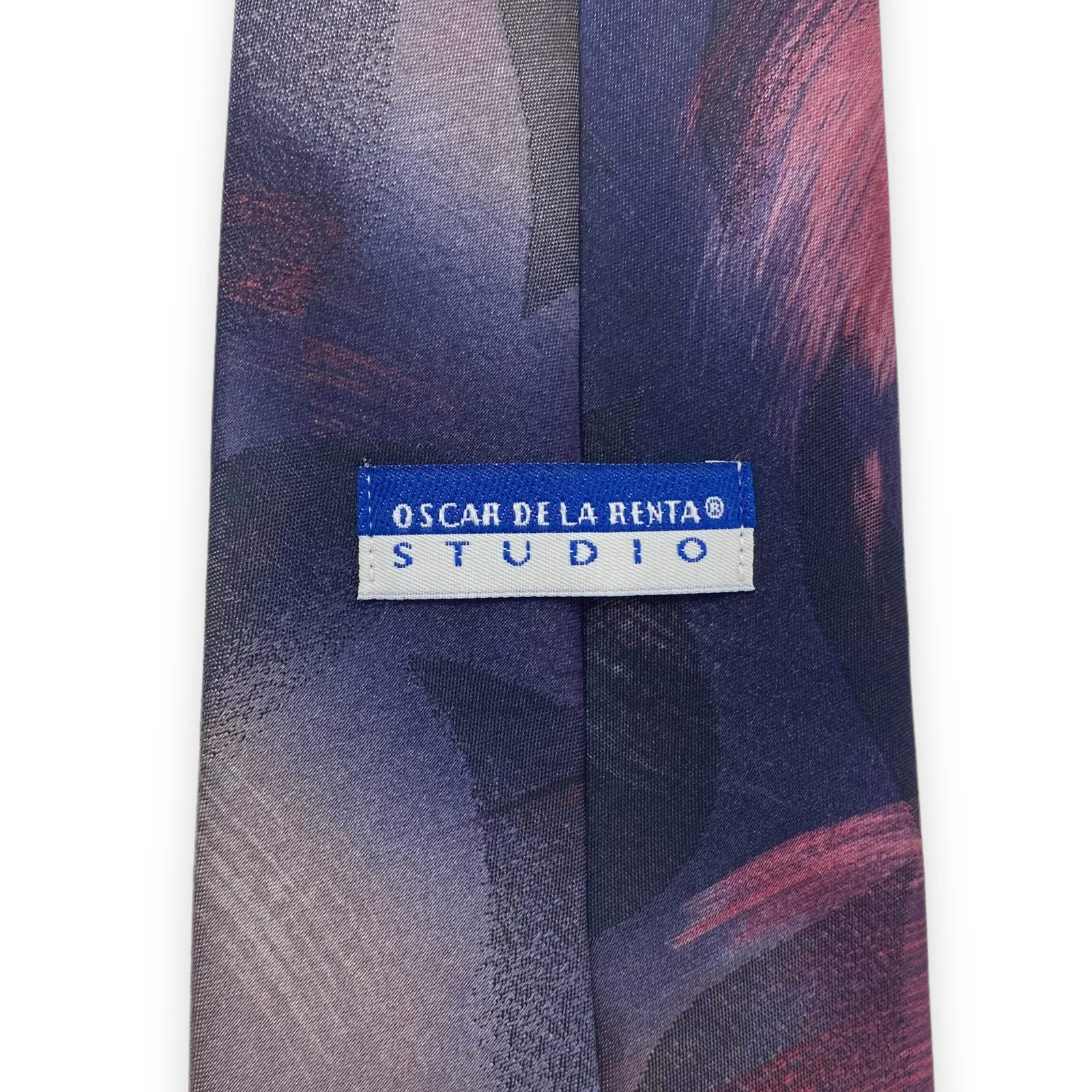 90s Vintage Blue Gray Abstract Printed Tie by Oscar de la Renta - Image 3