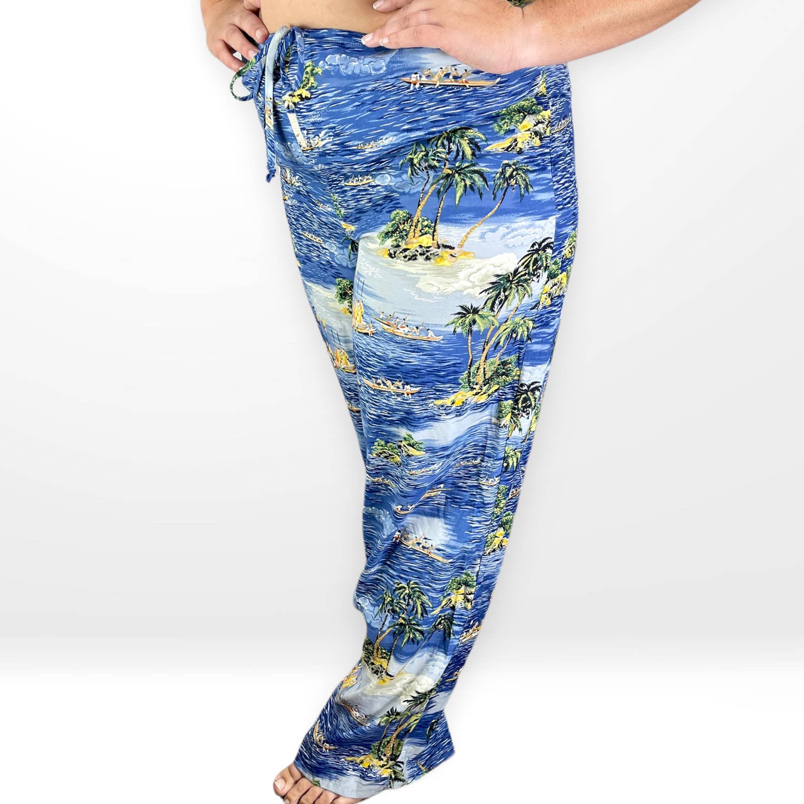 90s Vintage Blue Scenic Water Print Casual Pants by Moda International - Image 3