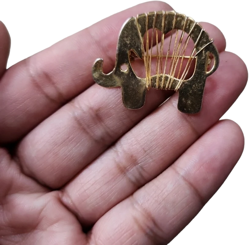 90s Vintage Gold Toned Elephant Pin