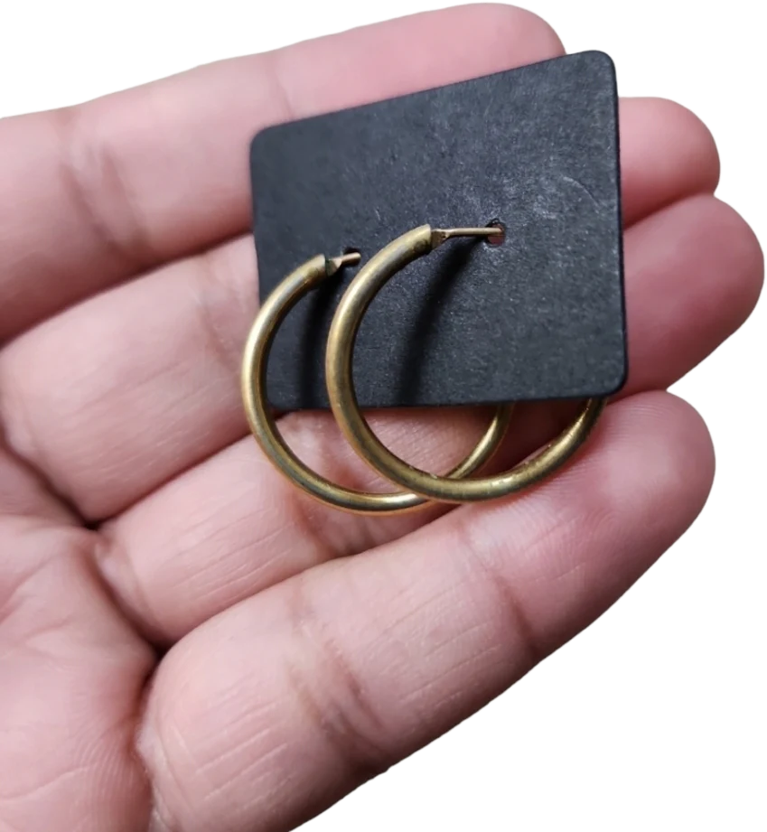 90s Vintage Gold Toned Hoop Earrings - Image 2