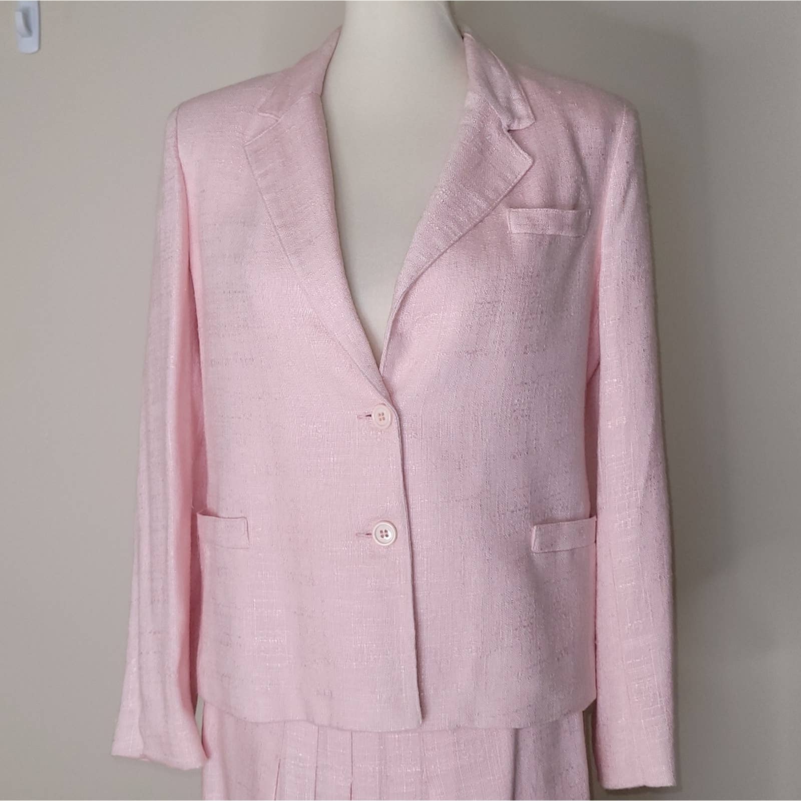 90s Vintage Light Pink Textured Pleated A-Line Jacket and Skirt Set - Size Small - Image 5