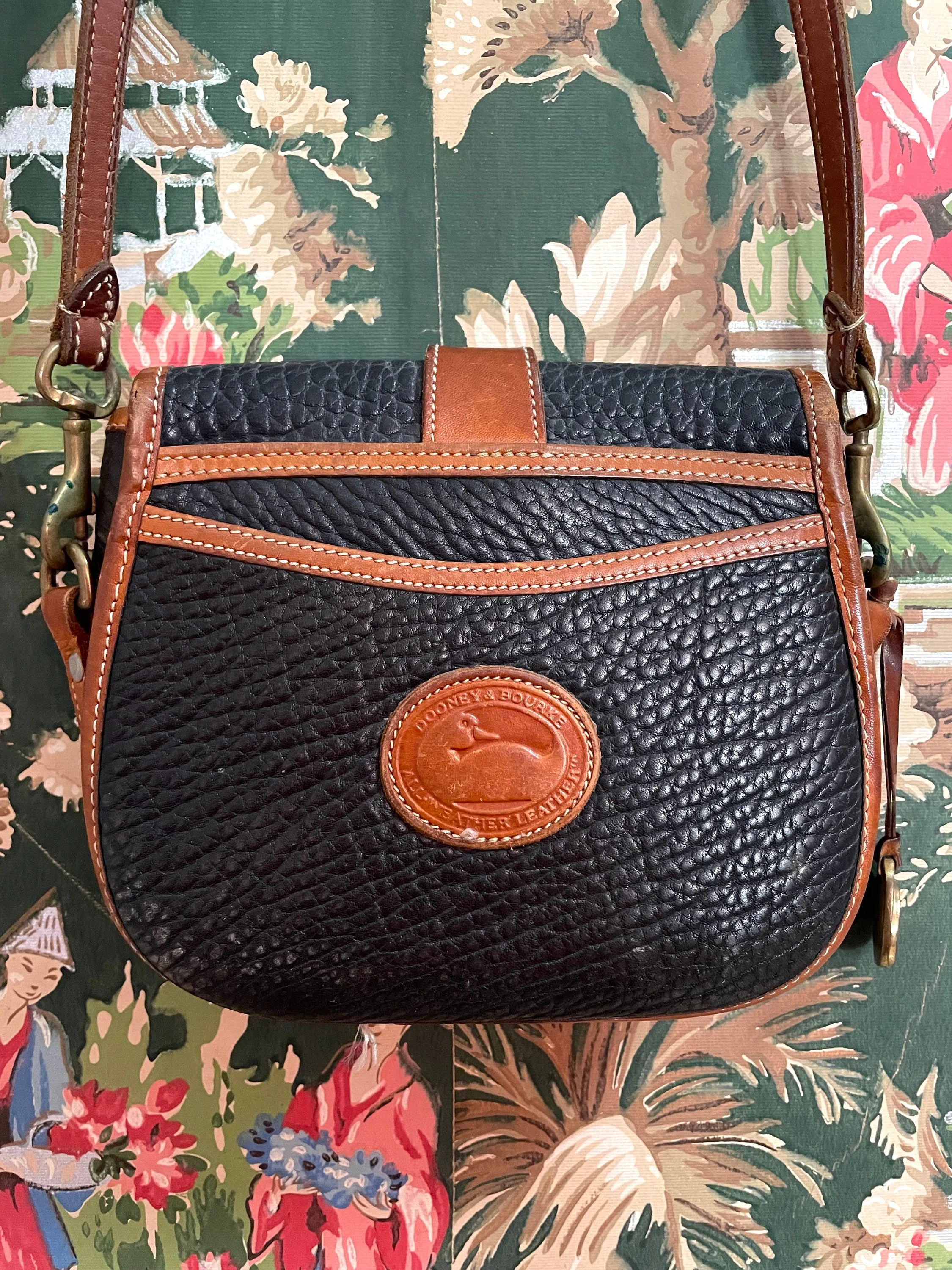 90s Vintage Small Navy and Brown Crossbody Bag by  Dooney and Bourke - Image 4