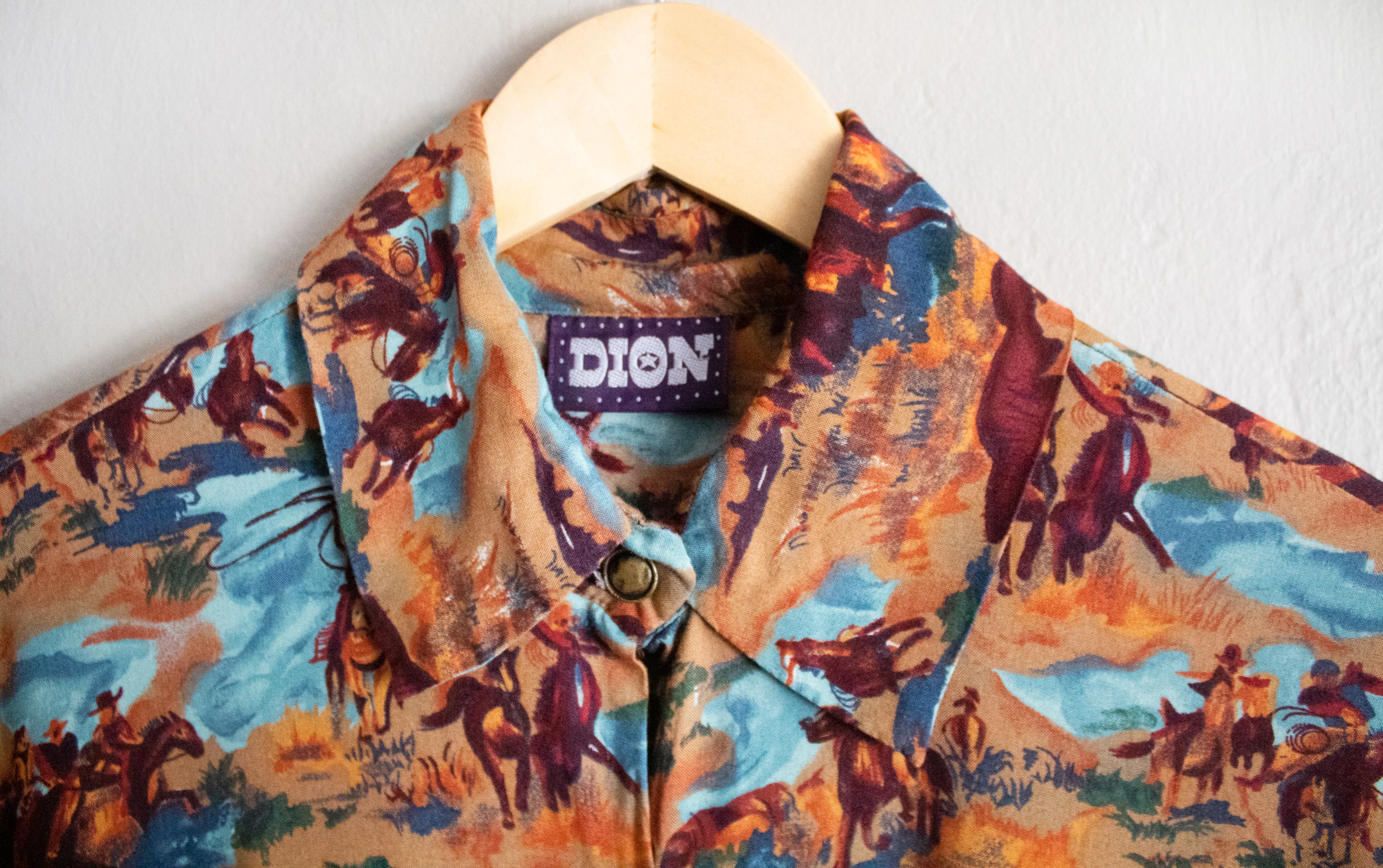 90s Western Patterned Collared Button Up Large By Dion - Image 4