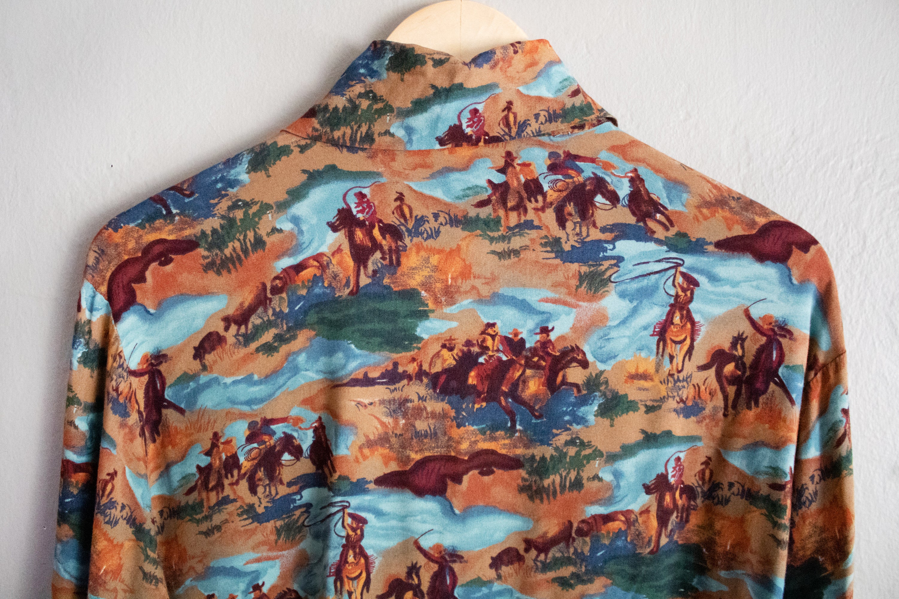 90s Western Patterned Collared Button Up Large By Dion - Image 9