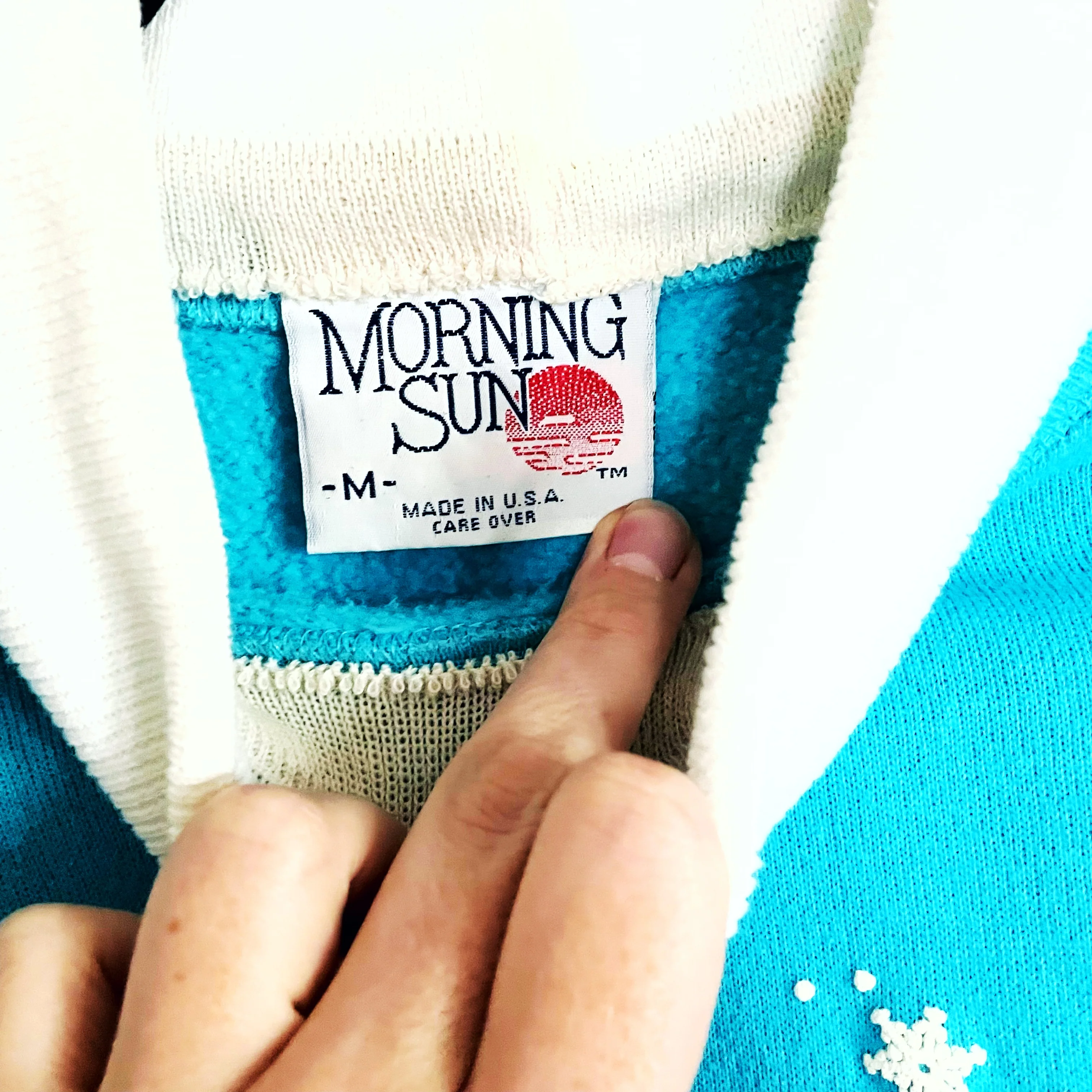 90s Winter Birds Sweatshirt By Hanes / Morning Sun - Image 3