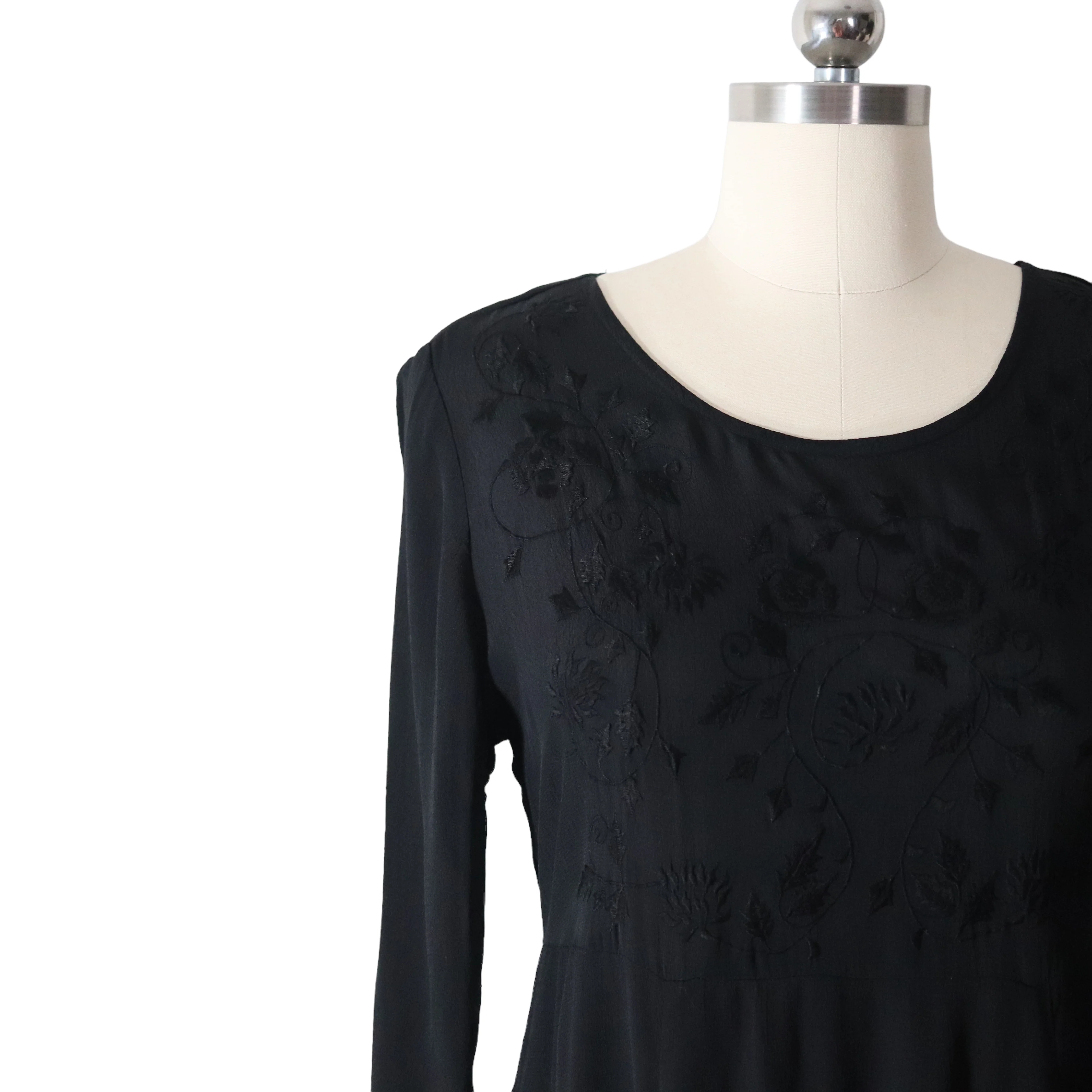 90s Witchy Black Floral Embroidered Bodice Maxi Dress By Putamayo - Image 4