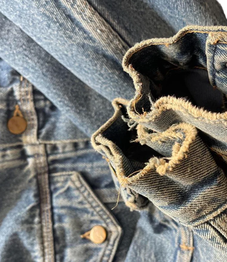 90s Worn Flannel Lined Denim Trucker Jacket By Carhartt - Image 3