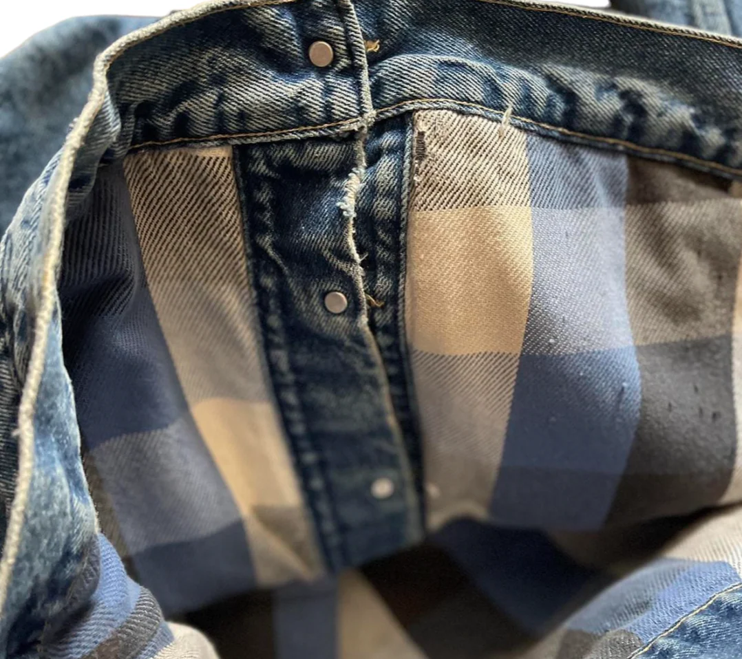 90s Worn Flannel Lined Denim Trucker Jacket By Carhartt - Image 4