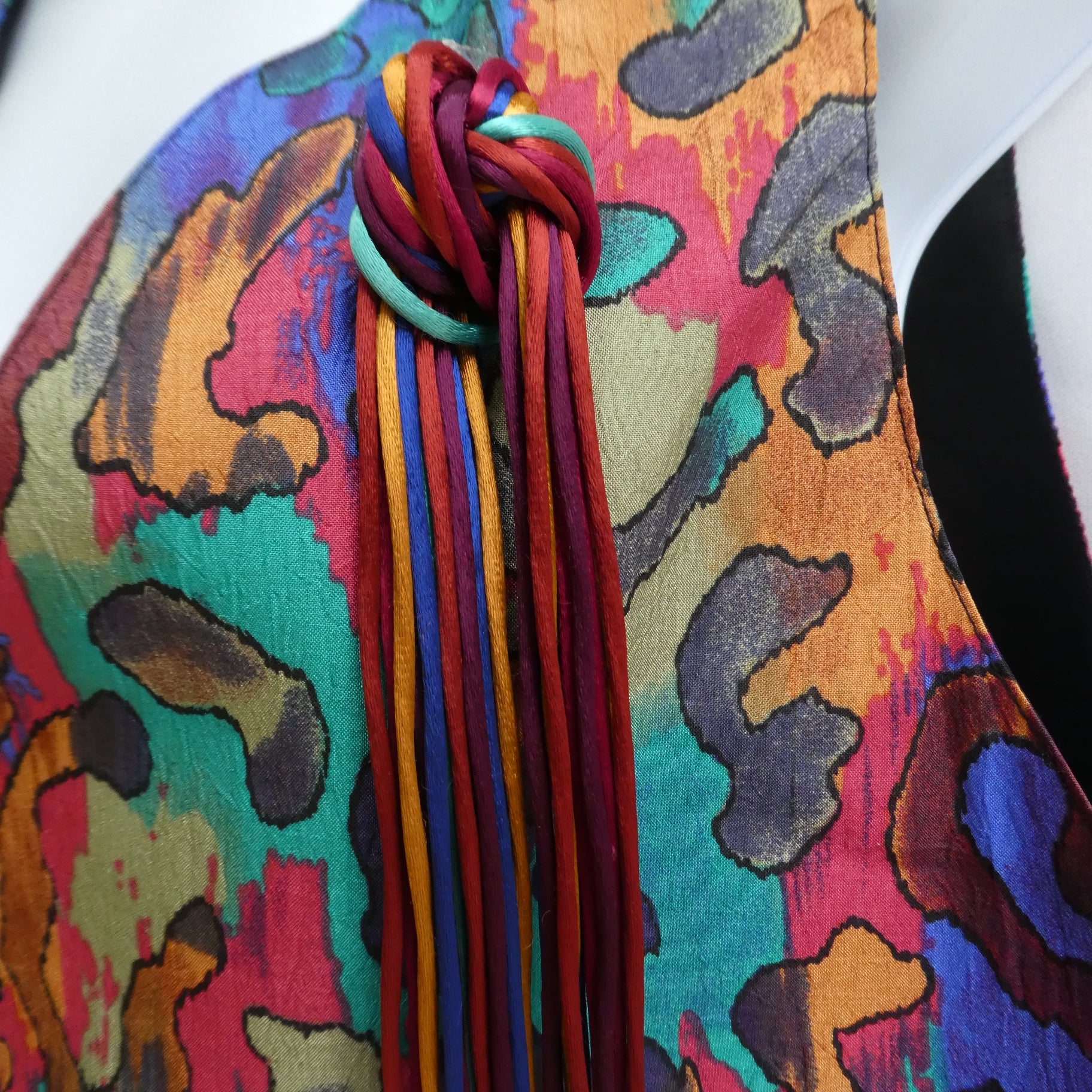 Abstract Wild Animal Psychedelic Vest Tassel M L - Image 2