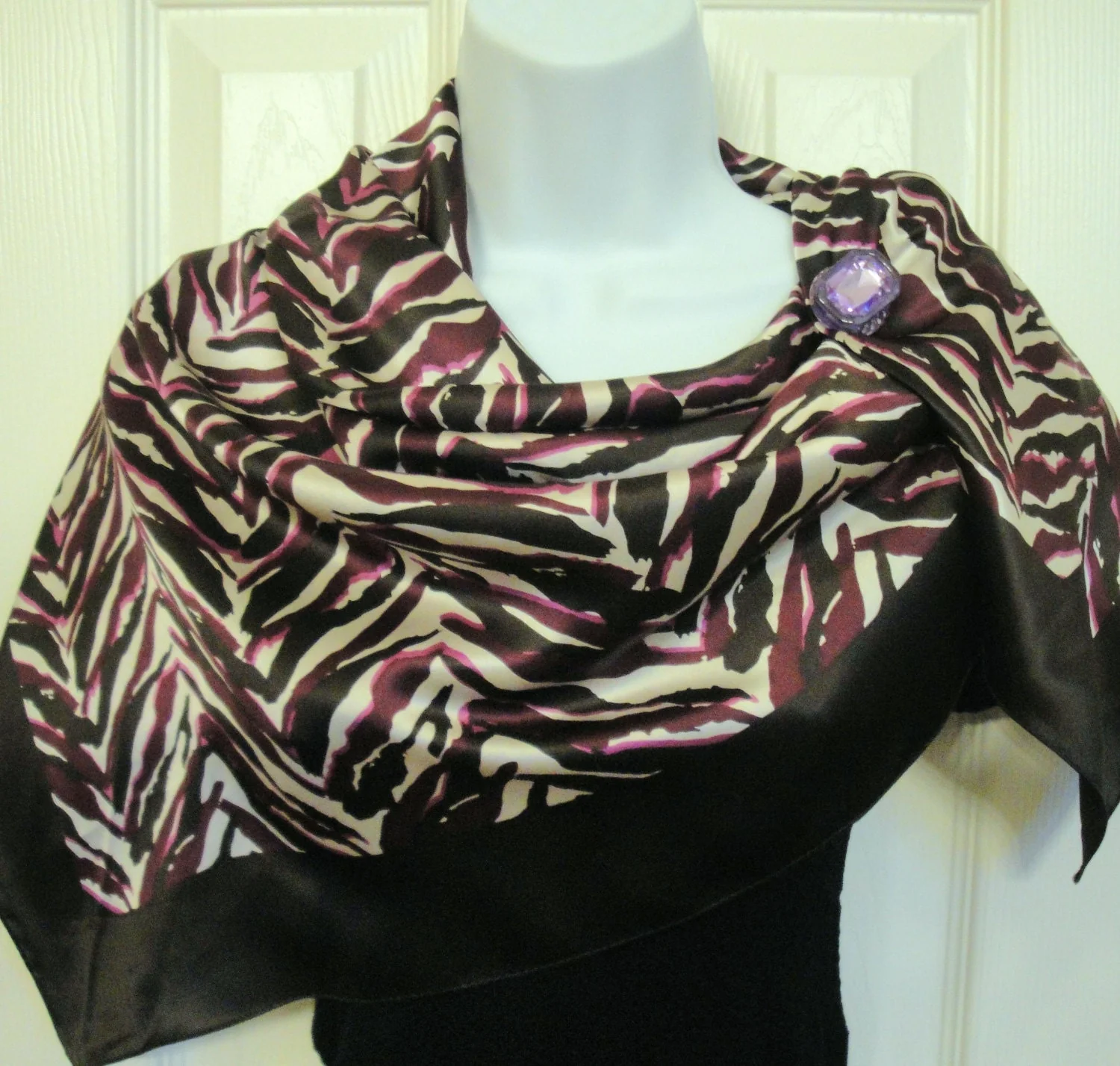 Animal Print Silk Square Scarf 35 Inch Brown Cream 2 Shades of Purple Terrific Design and Color Combination Bonus Magnetic Brooch Vtg - Image 5
