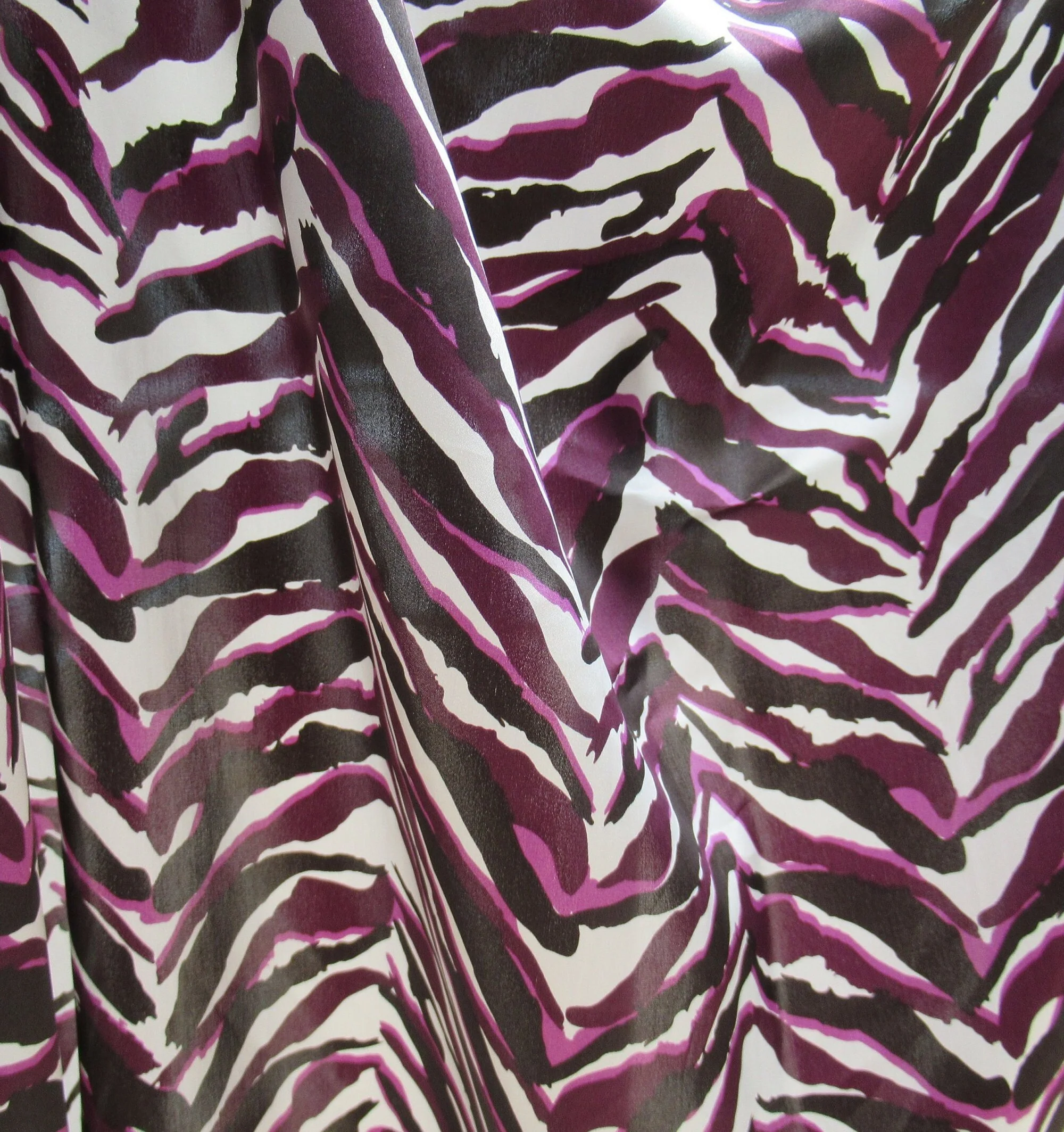Animal Print Silk Square Scarf 35 Inch Brown Cream 2 Shades of Purple Terrific Design and Color Combination Bonus Magnetic Brooch Vtg - Image 7