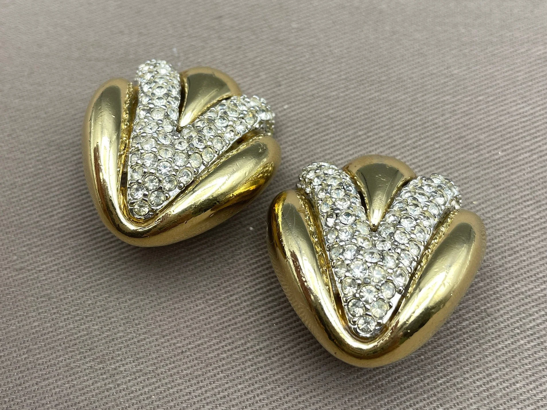 Art Deco Ciner Signed Vintage Rhinestone Clip On Statement Earrings by Ciner - Image 4