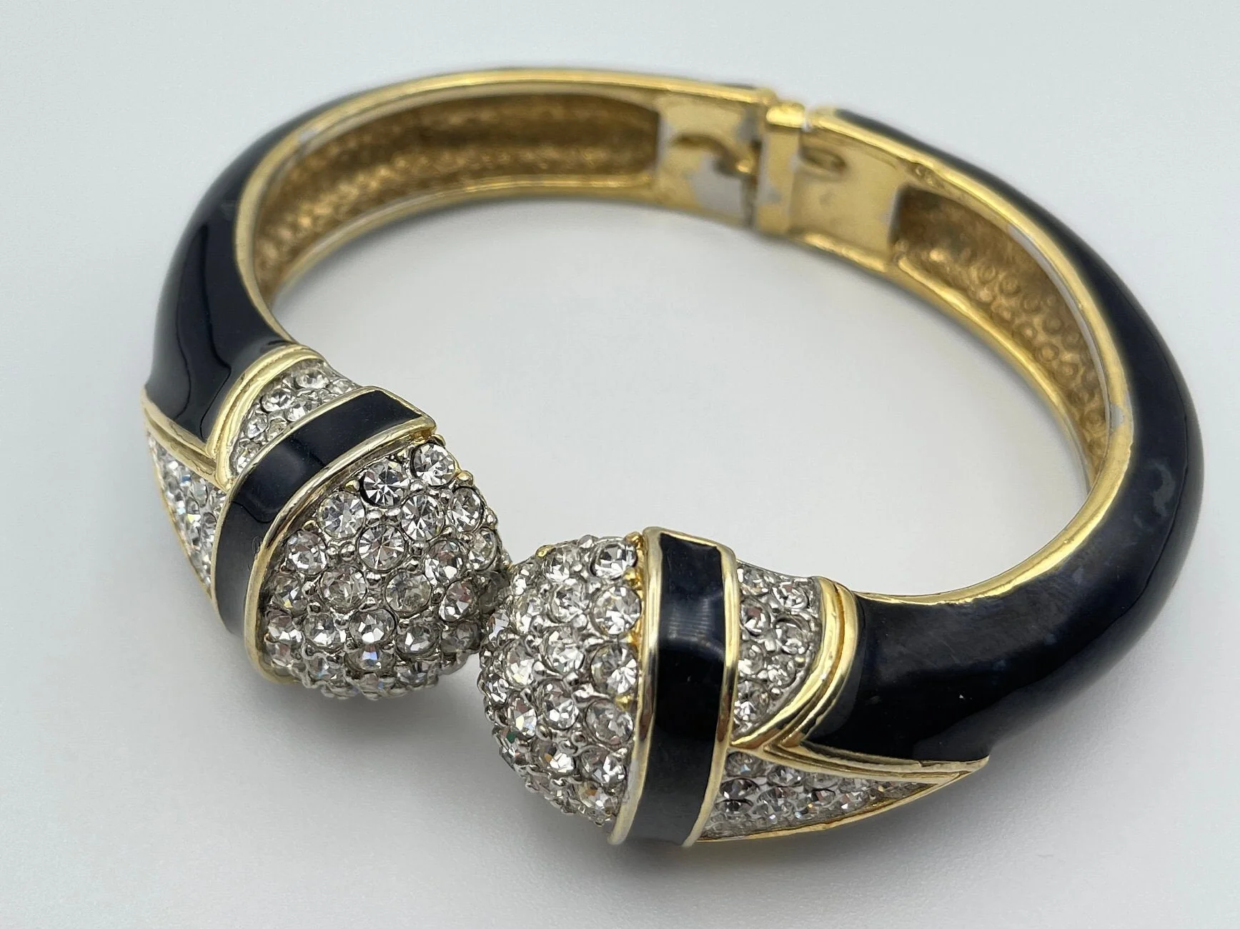 Art Deco Unsigned Black Enamel Rhinestone Clamper Bracelet by Ciner - Image 6