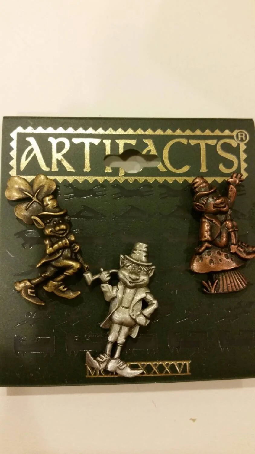 Artifacts Clutch Lapel Pins Set of Three Leprechauns Silvertone Goldtone and Brasstone St Patricks Day by J&J - Image 3