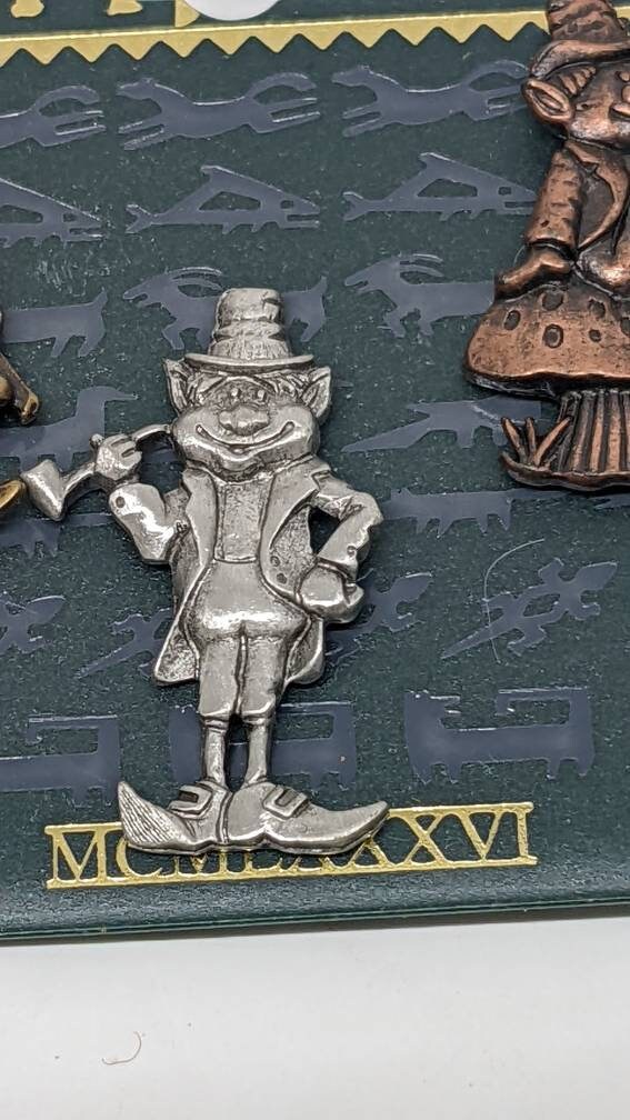 Artifacts Clutch Lapel Pins Set of Three Leprechauns Silvertone Goldtone and Brasstone St Patricks Day by J&J - Image 6
