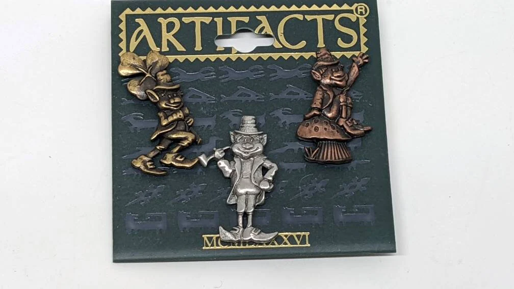 Artifacts Clutch Lapel Pins Set of Three Leprechauns Silvertone Goldtone and Brasstone St Patricks Day by J&J - Image 7